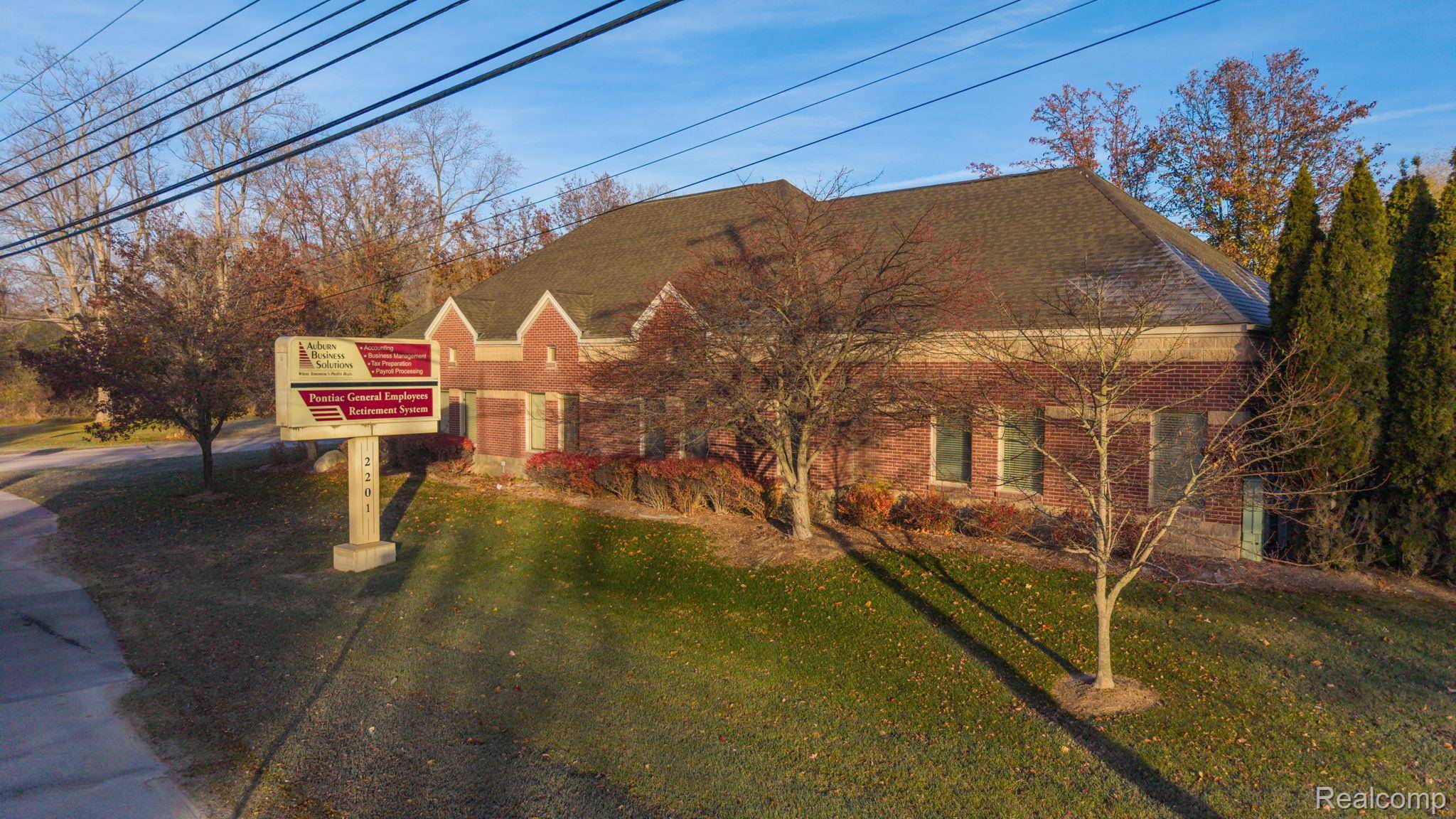 Auburn Hills, MI 48326,2201 Auburn RD