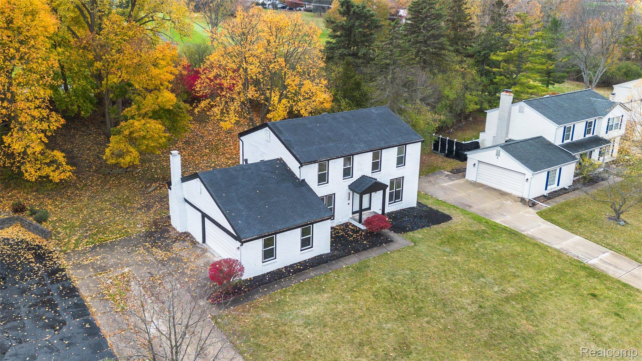 West Bloomfield, MI 48323,5435 Tequesta DR