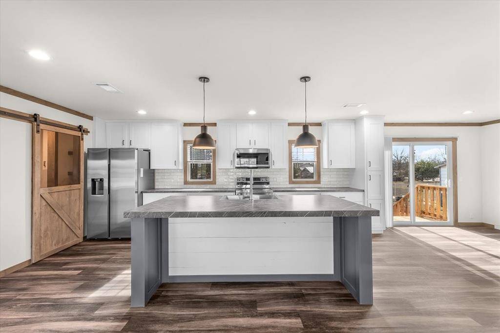 Joshua, TX 76058,5824 Thousand Oaks Drive