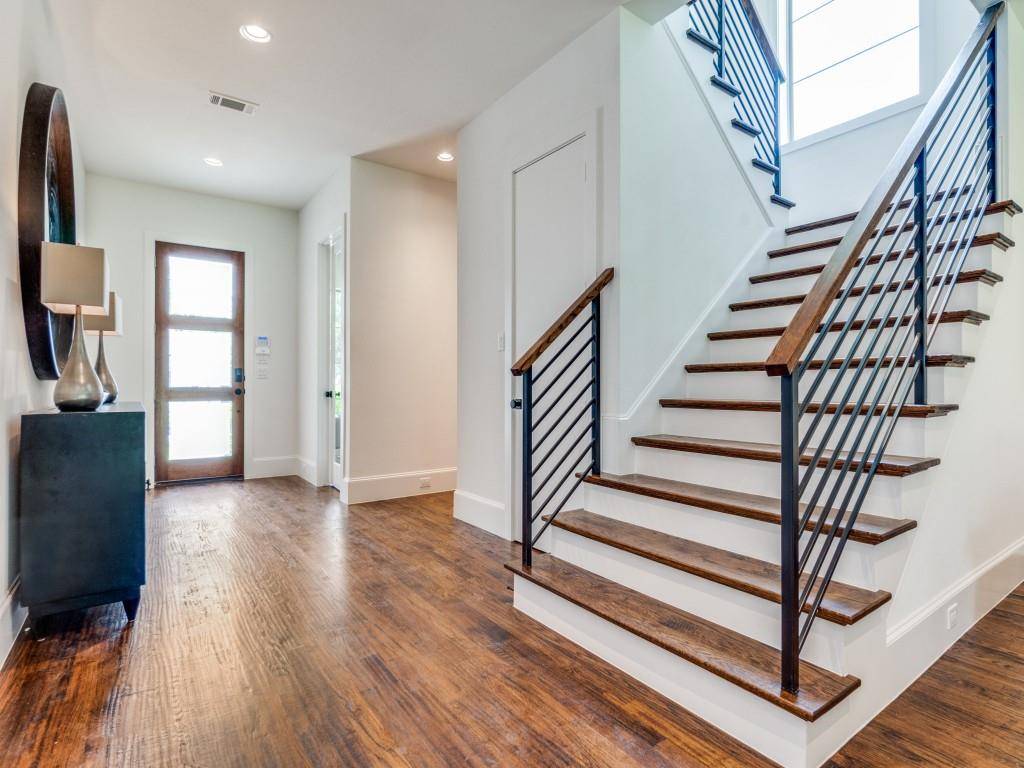 Dallas, TX 75223,400 Cristler Avenue