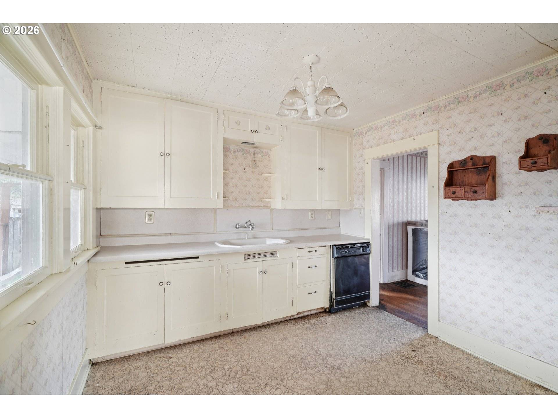 Portland, OR 97217,6356 N DENVER AVE