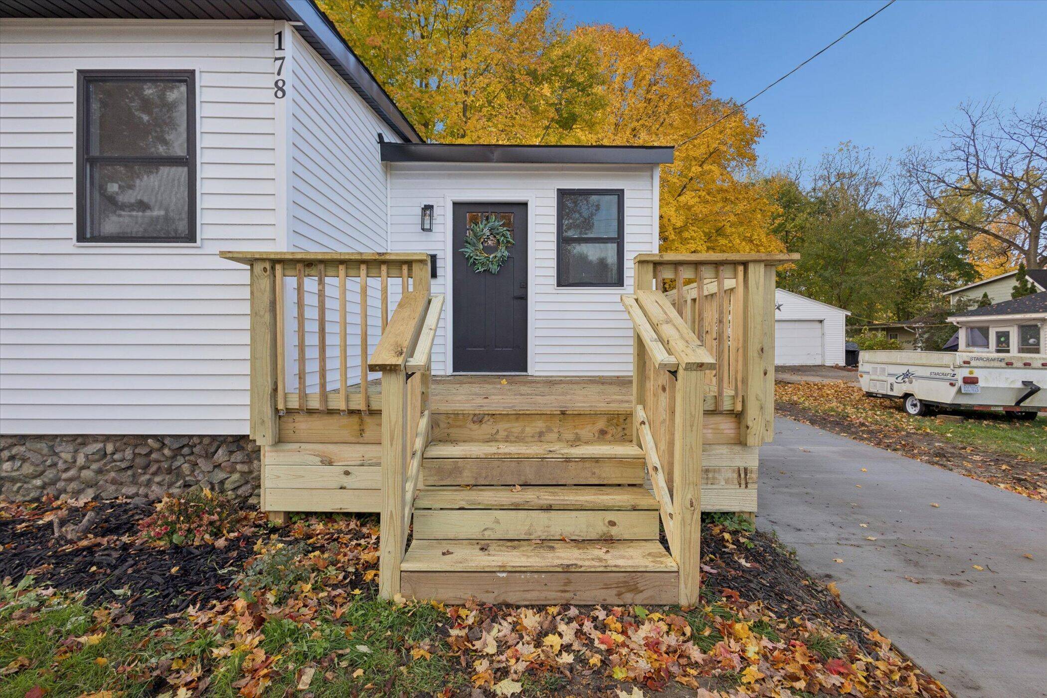 Rockford, MI 49341,178 Maple ST NE