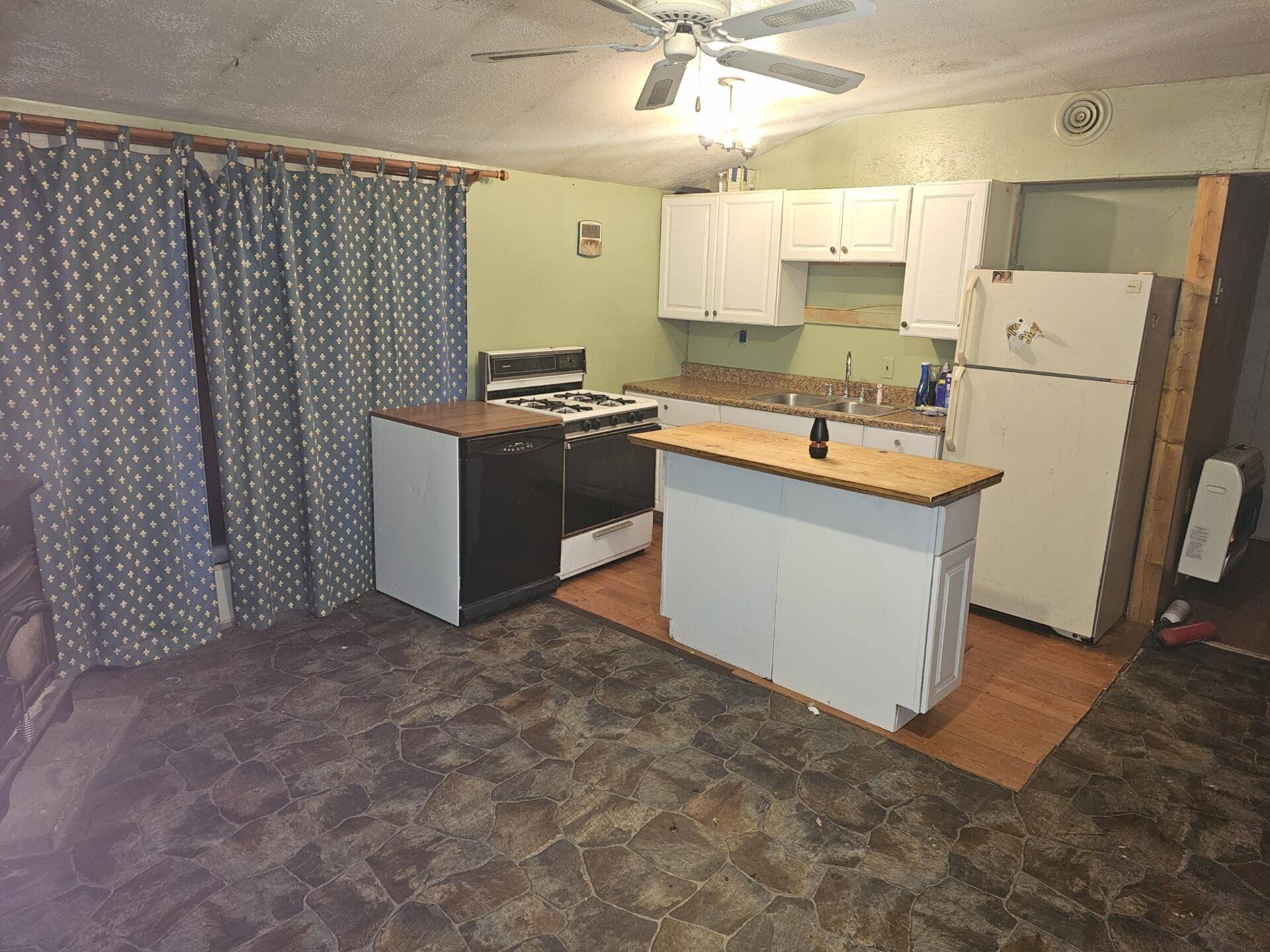 Johannesburg, MI 49751,12339 Hetherton RD