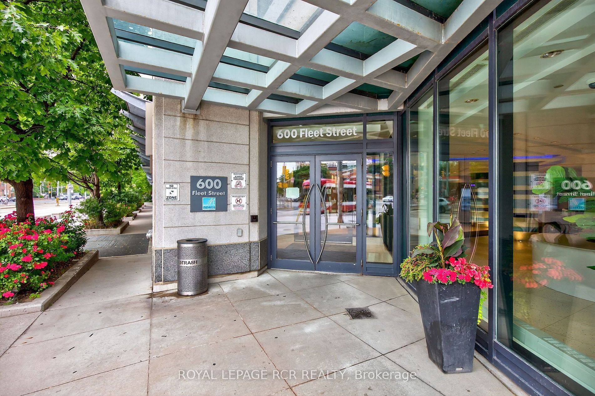 Toronto C01, ON M5V 1B7,600 Fleet ST #310