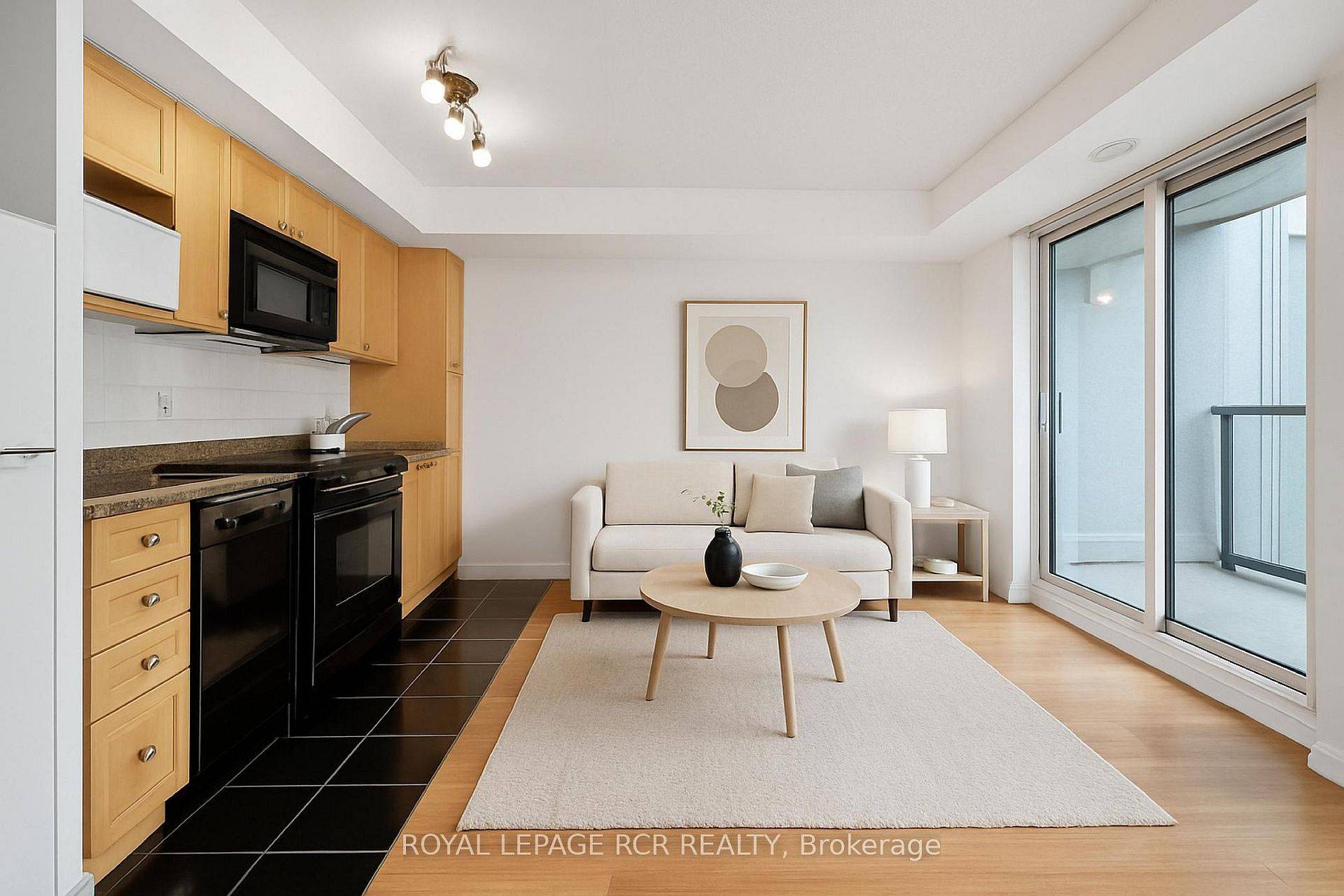 Toronto C01, ON M5V 1B7,600 Fleet ST #310