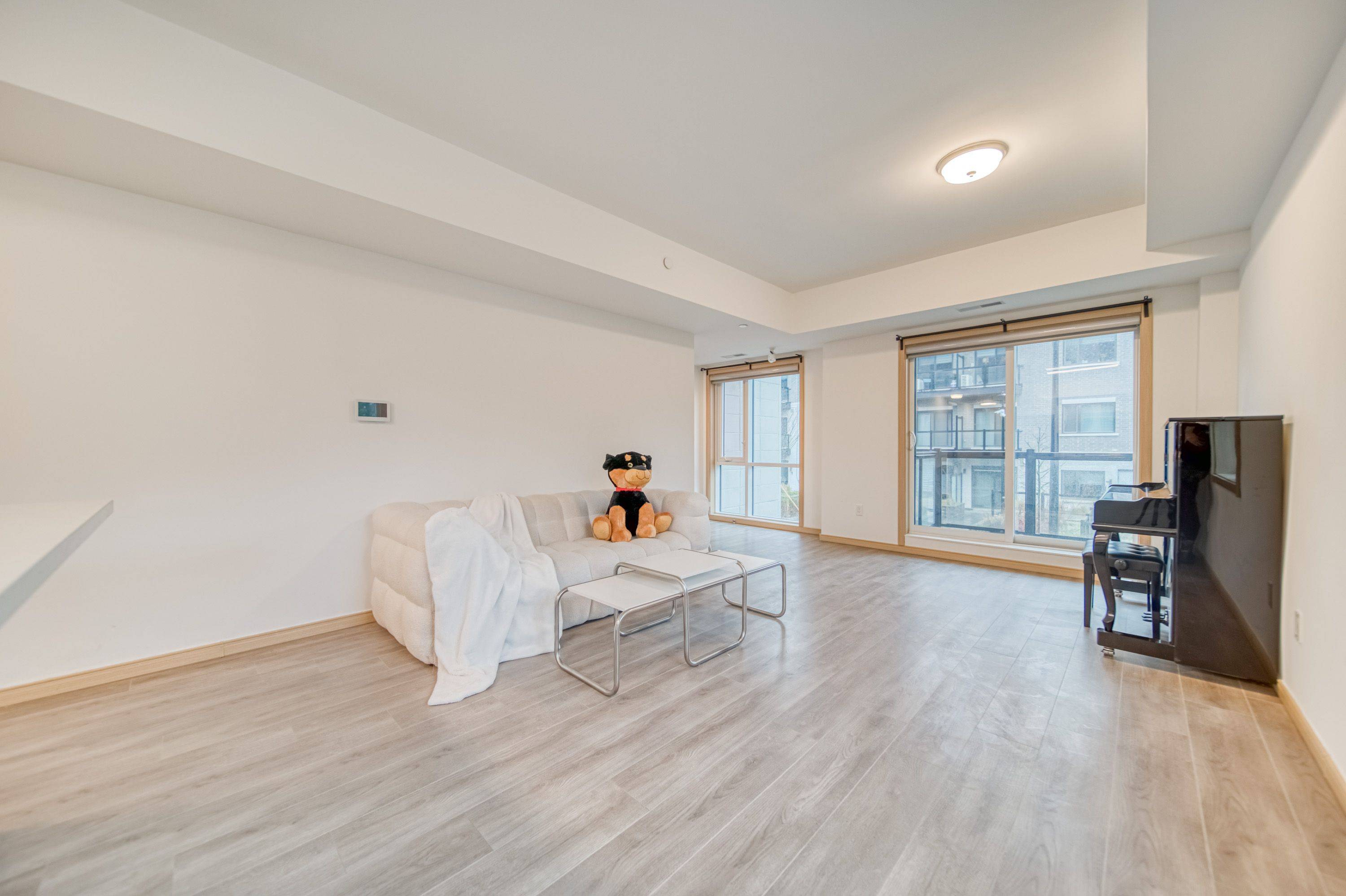 Toronto E05, ON M1W 0A9,60 Morecambe Gate #C201