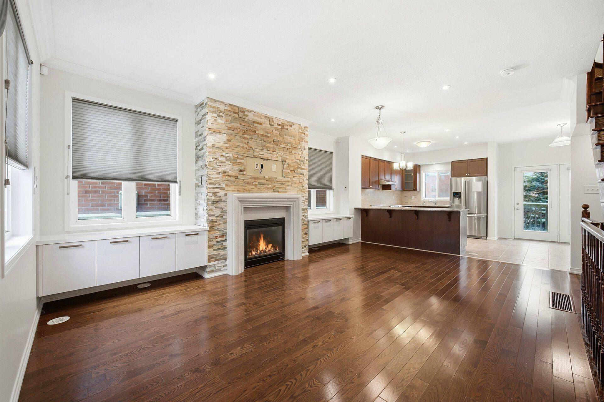 Toronto E04, ON M1L 0G5,97 John Bell CRES