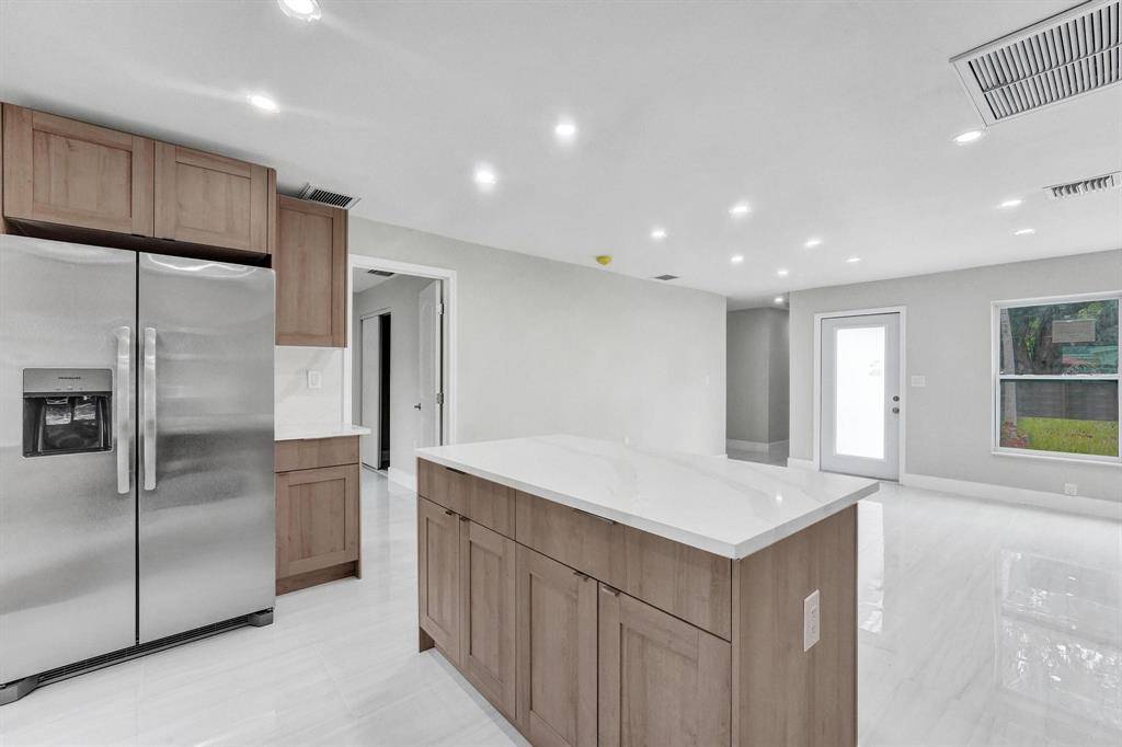 Hollywood, FL 33024,3721 N 66th Ave