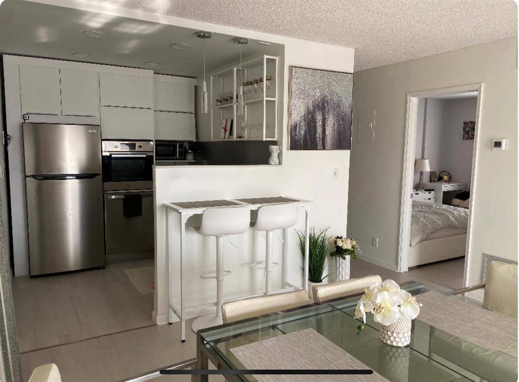 Fort Lauderdale, FL 33304,900 NE 18th Ave #909