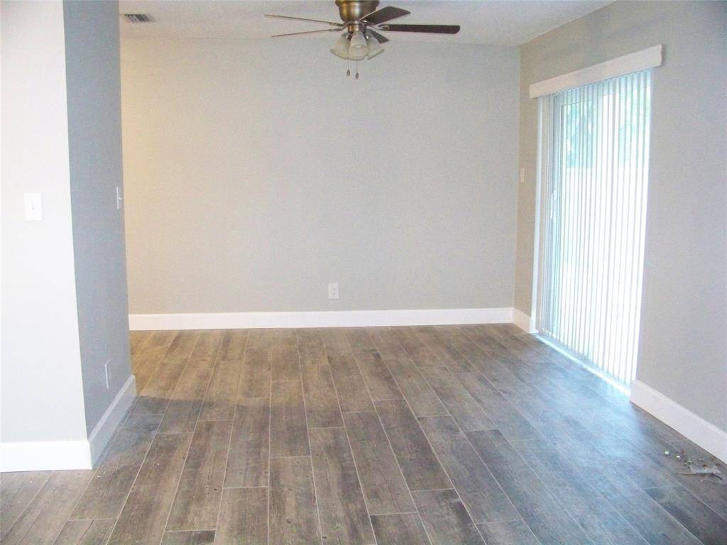 Coral Springs, FL 33065,11210 NW 39th St