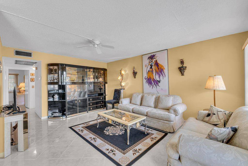 Deerfield Beach, FL 33442,Address not disclosed