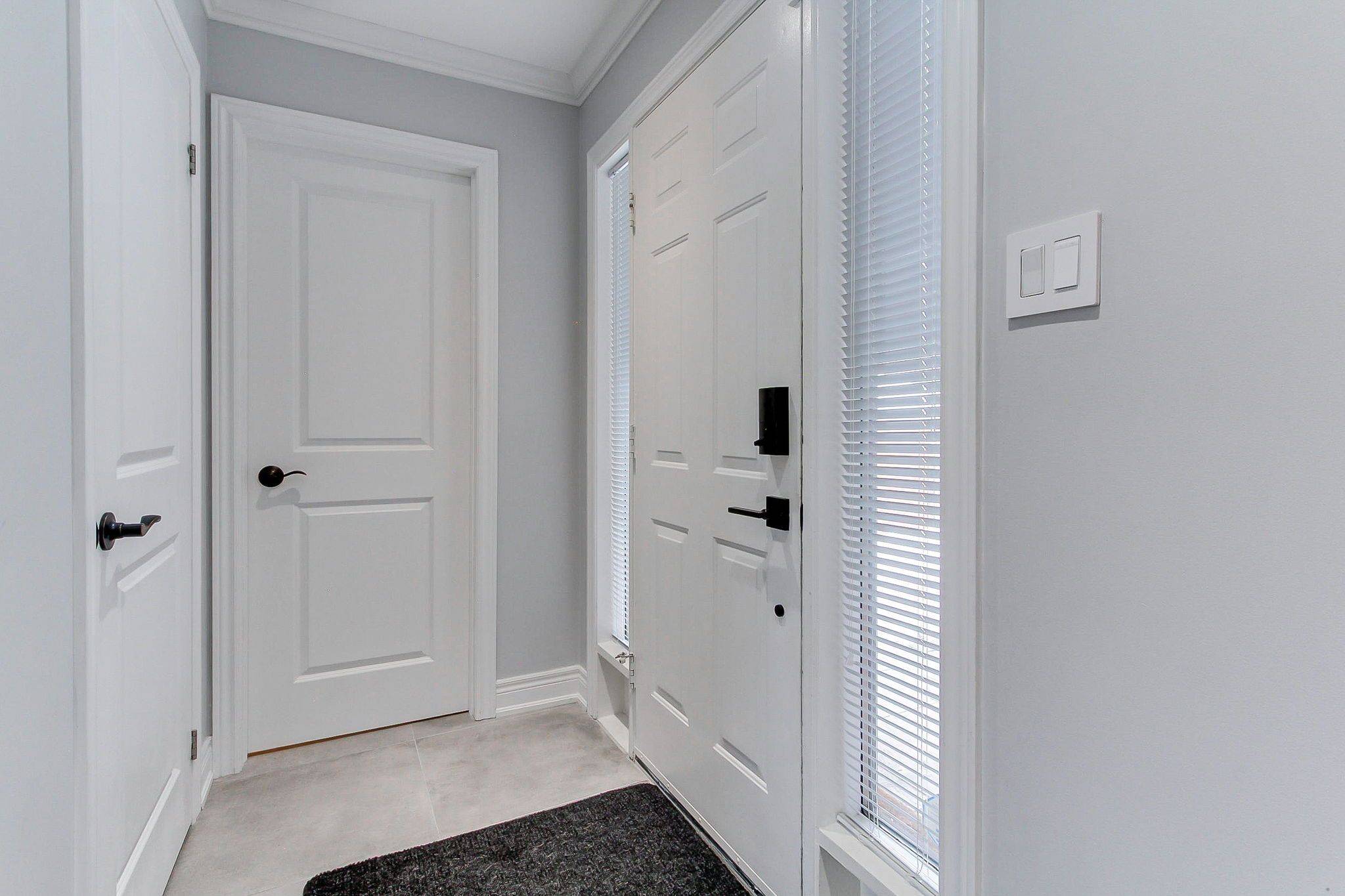 Aurora, ON L4G 6N3,50 Buttonwood TRL