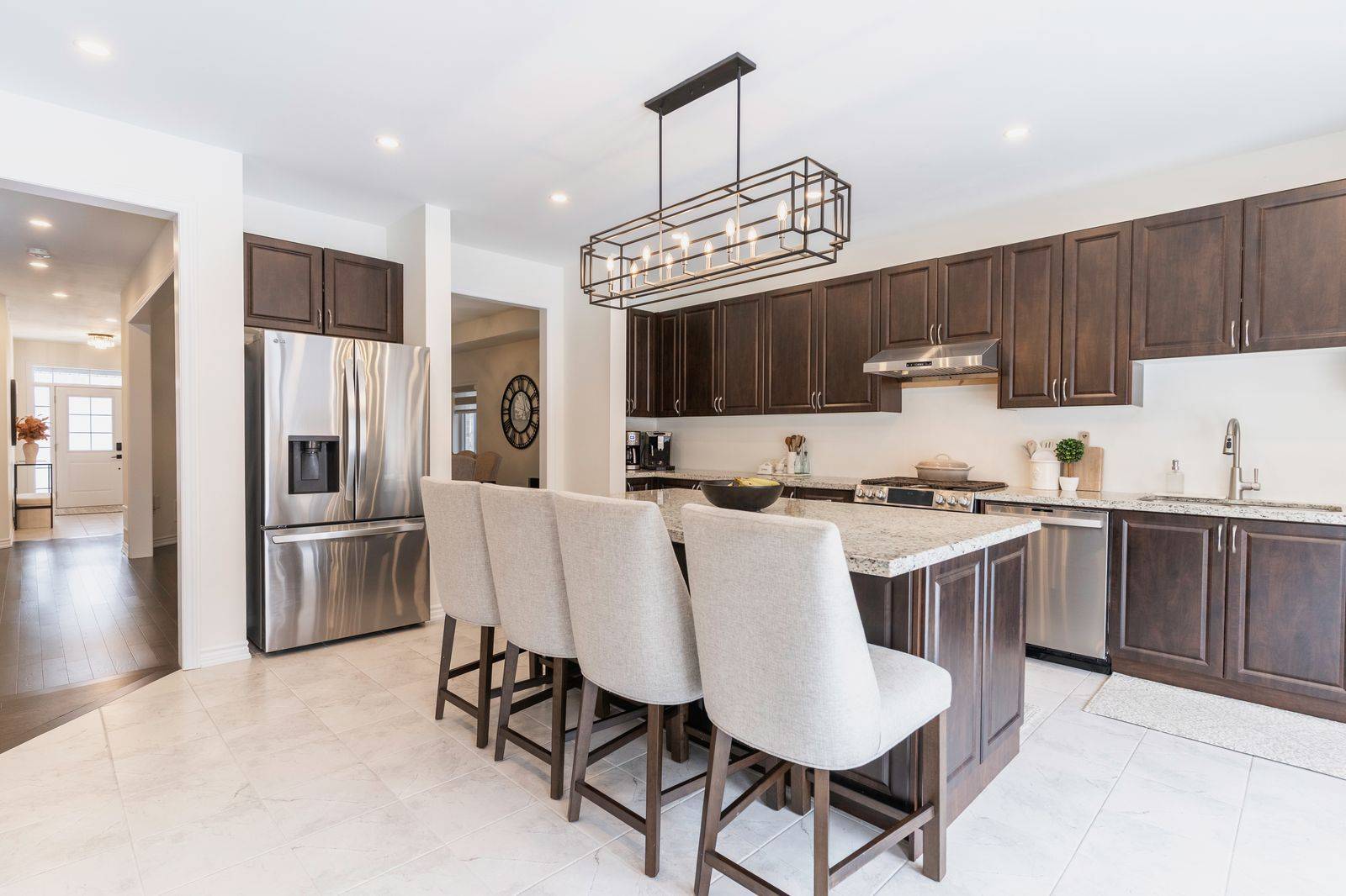 Innisfil, ON L9S 0R4,1530 Harker ST