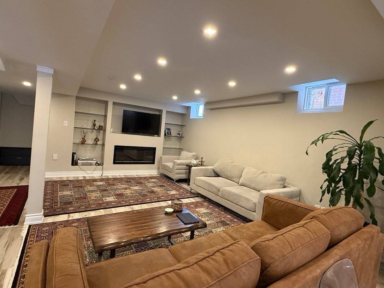 Richmond Hill, ON L4S 1E7,5 Tamara DR