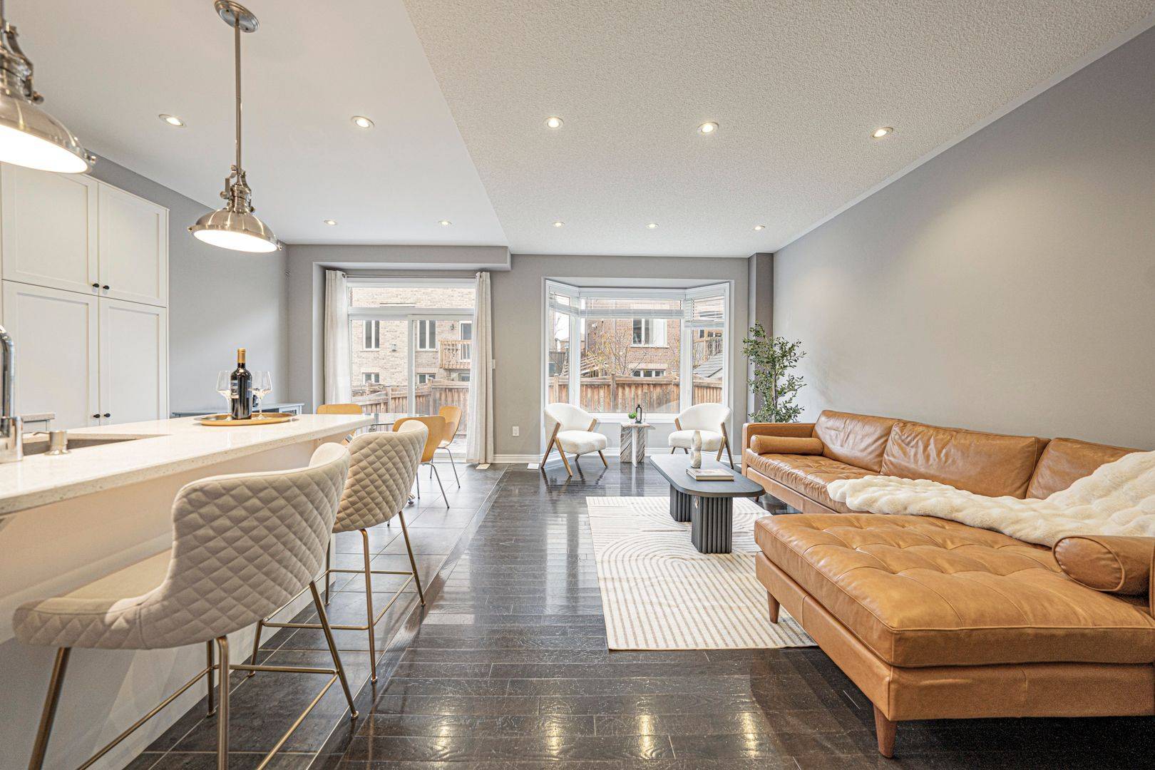 Markham, ON L6C 0W1,28 Manila AVE