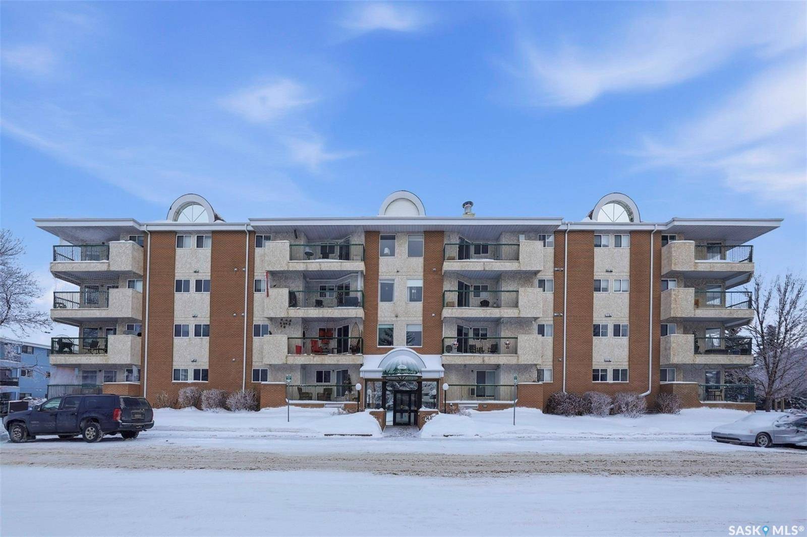 Saskatoon, SK S7K 7Y3,301 Cree CRESCENT #209