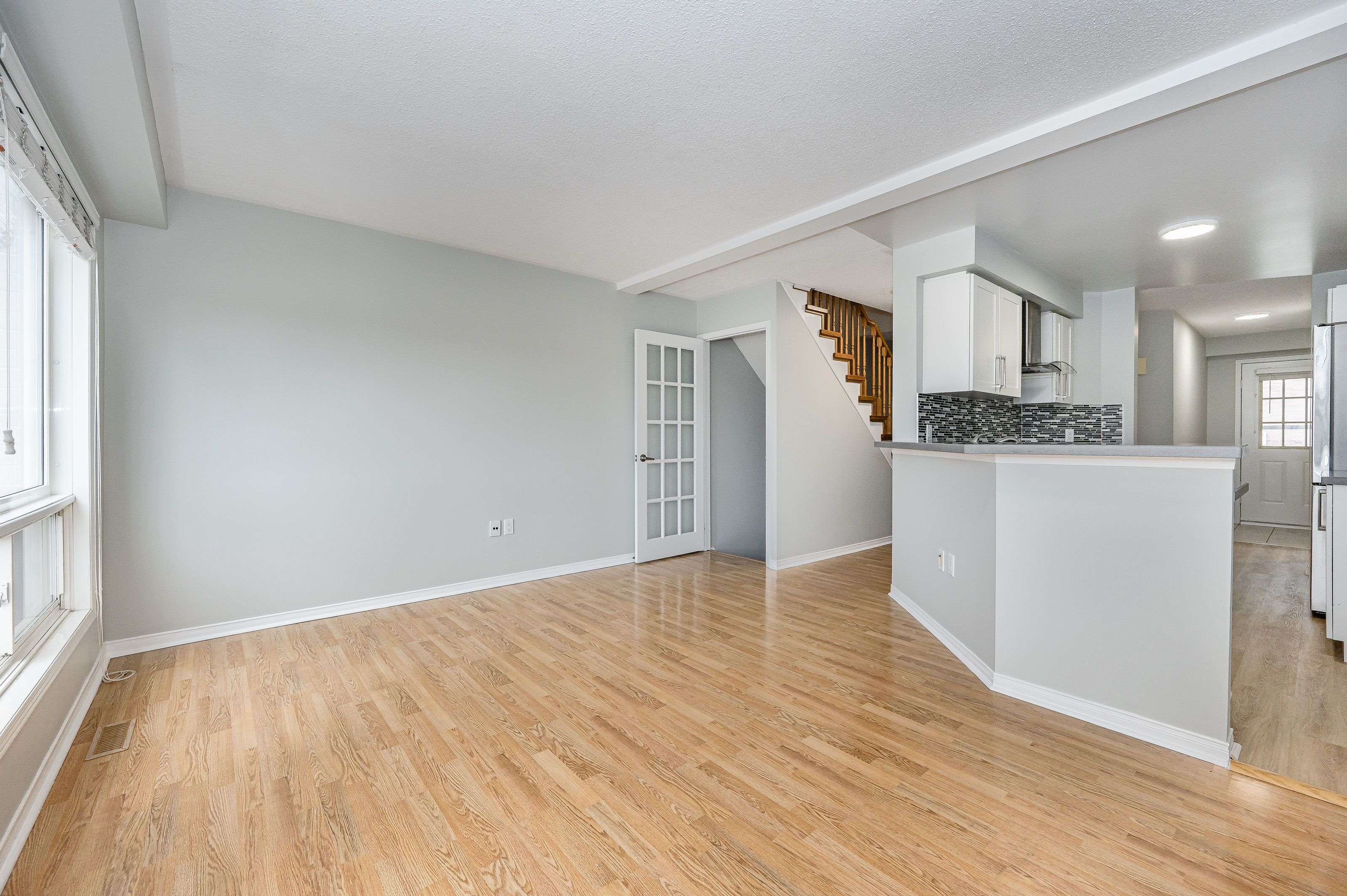 Mississauga, ON L4Z 3Y2,190 Forum DR #71