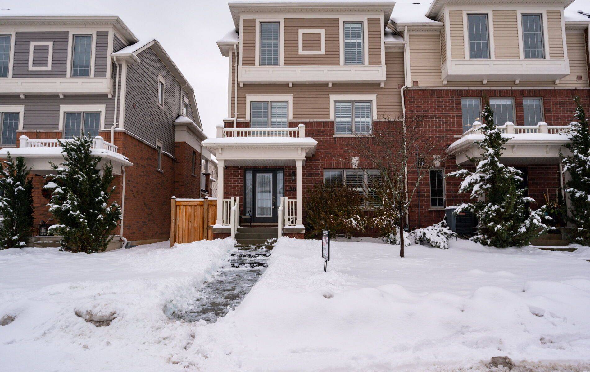 Caledon, ON L7C 3S3,58 Boyces Creek CT