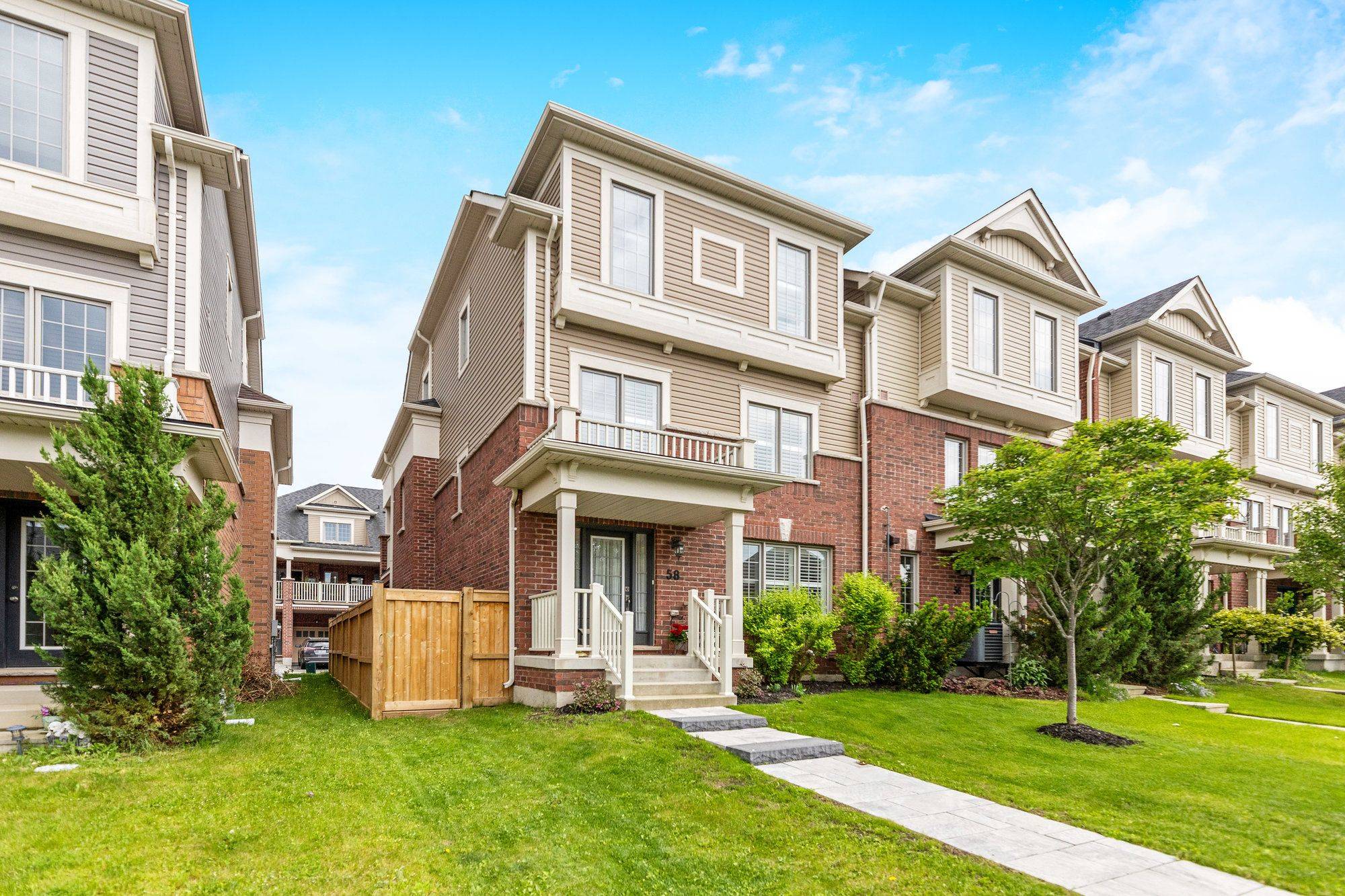 Caledon, ON L7C 3S3,58 Boyces Creek CT