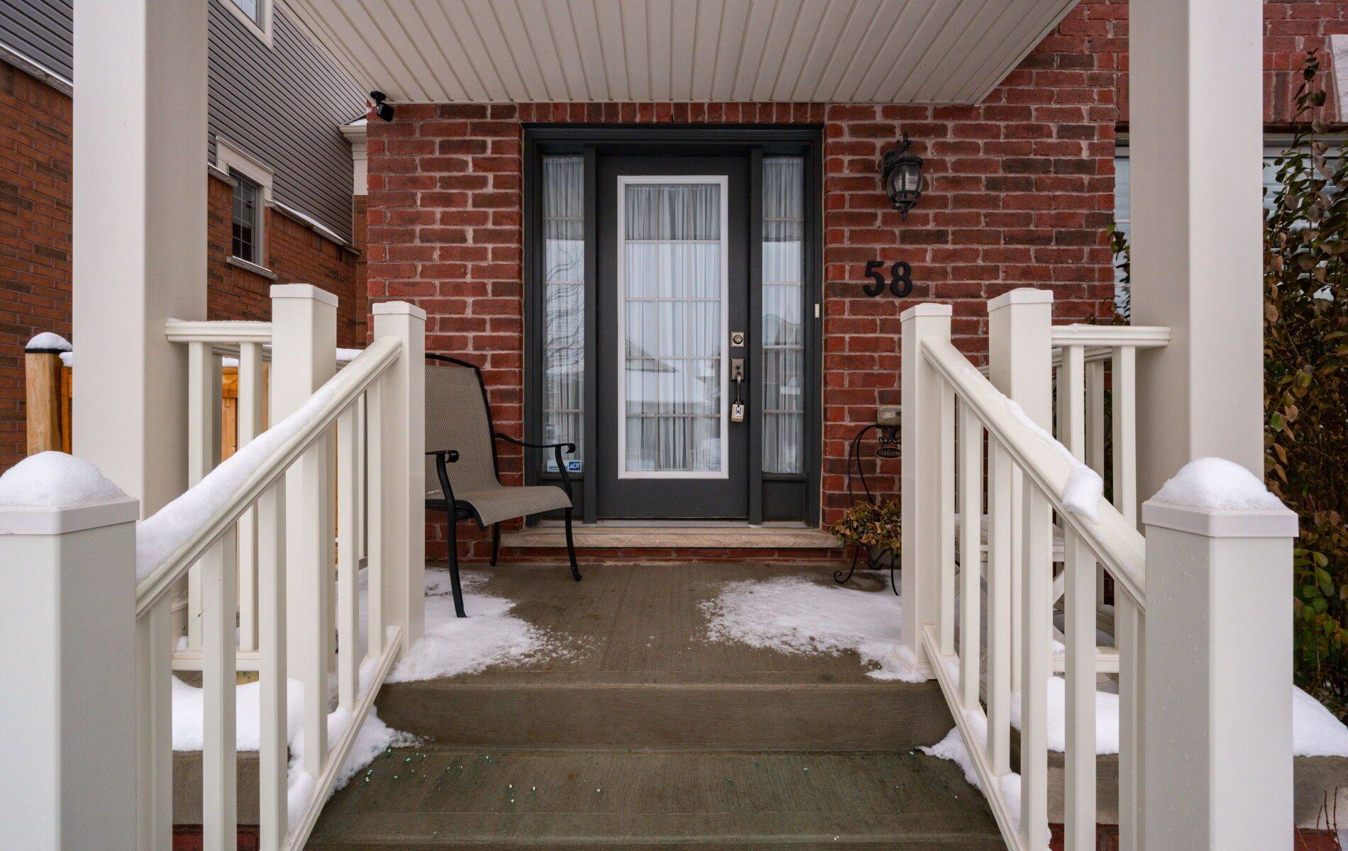 Caledon, ON L7C 3S3,58 Boyces Creek CT