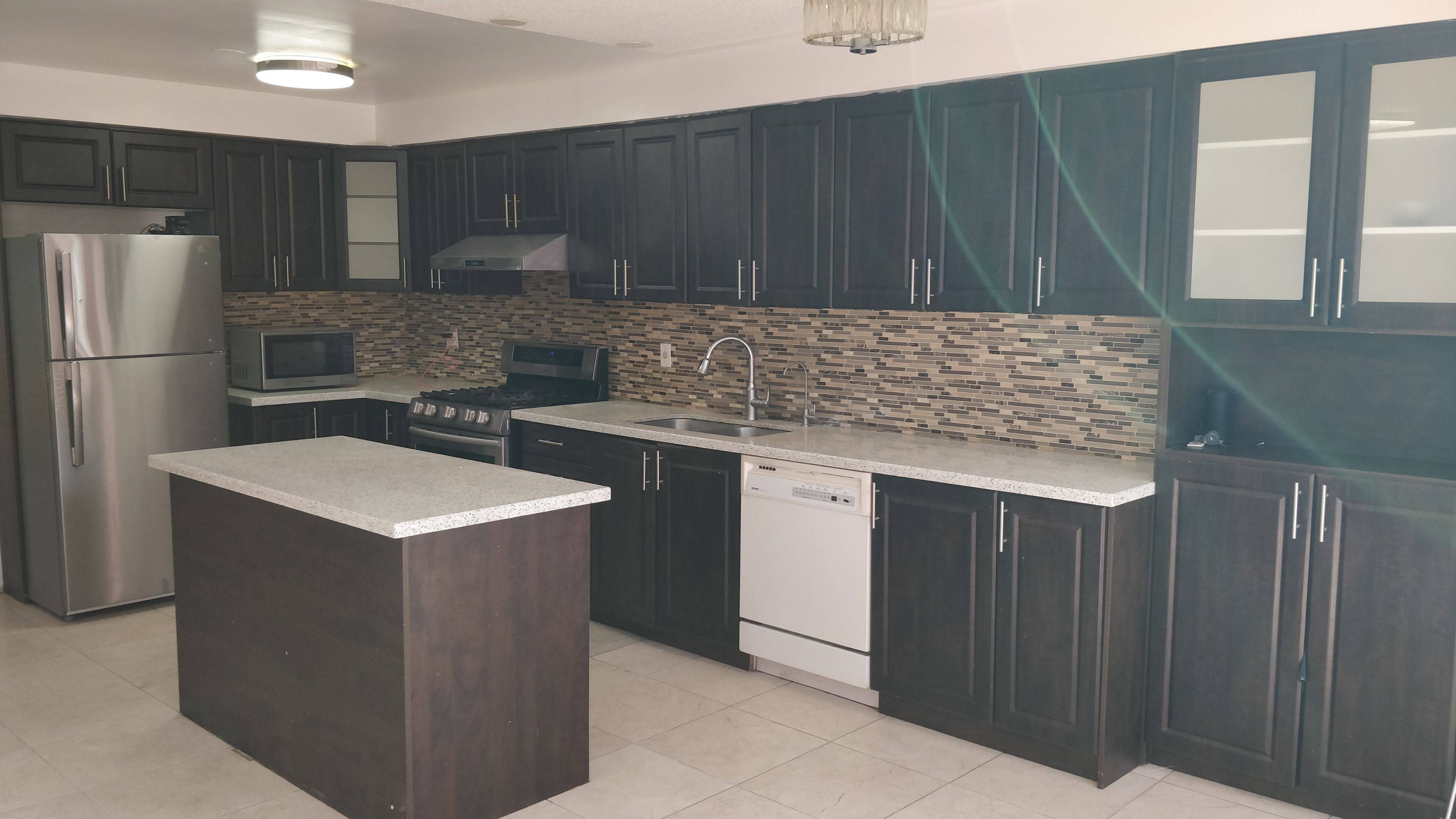 Brampton, ON L6R 1Z8,114 Cordgrass CRES #Upper