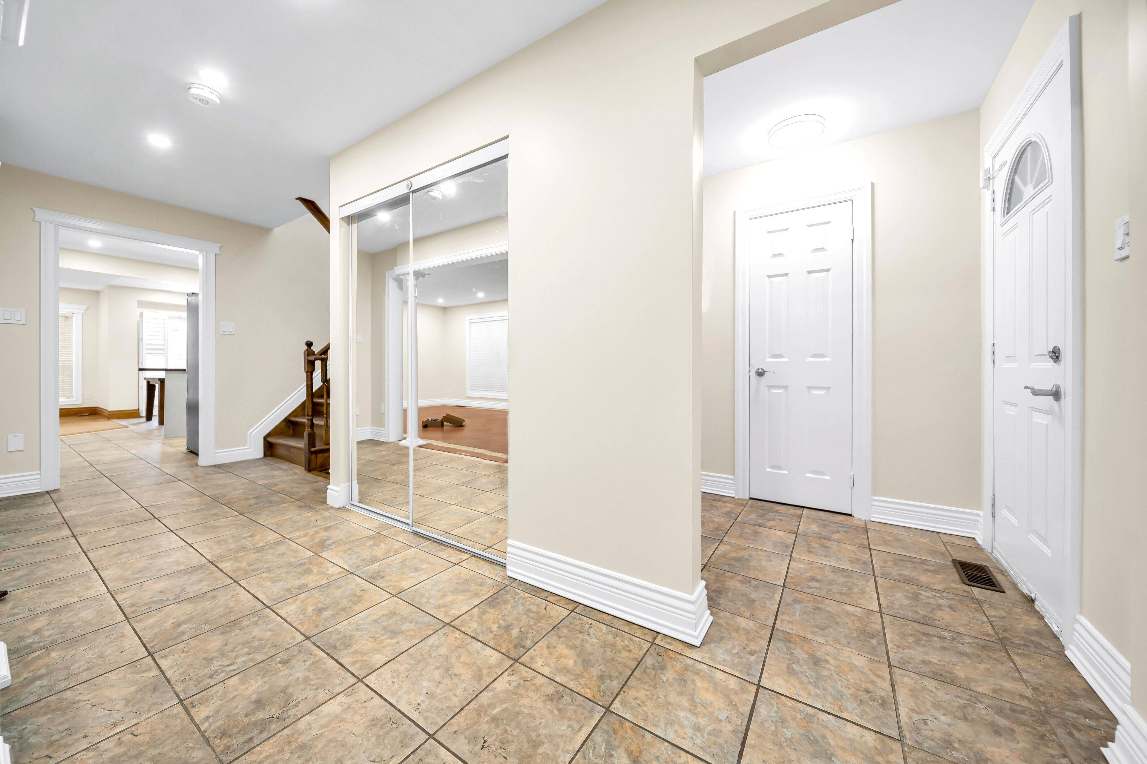 Brampton, ON L6X 4C4,19 Vintage Gate