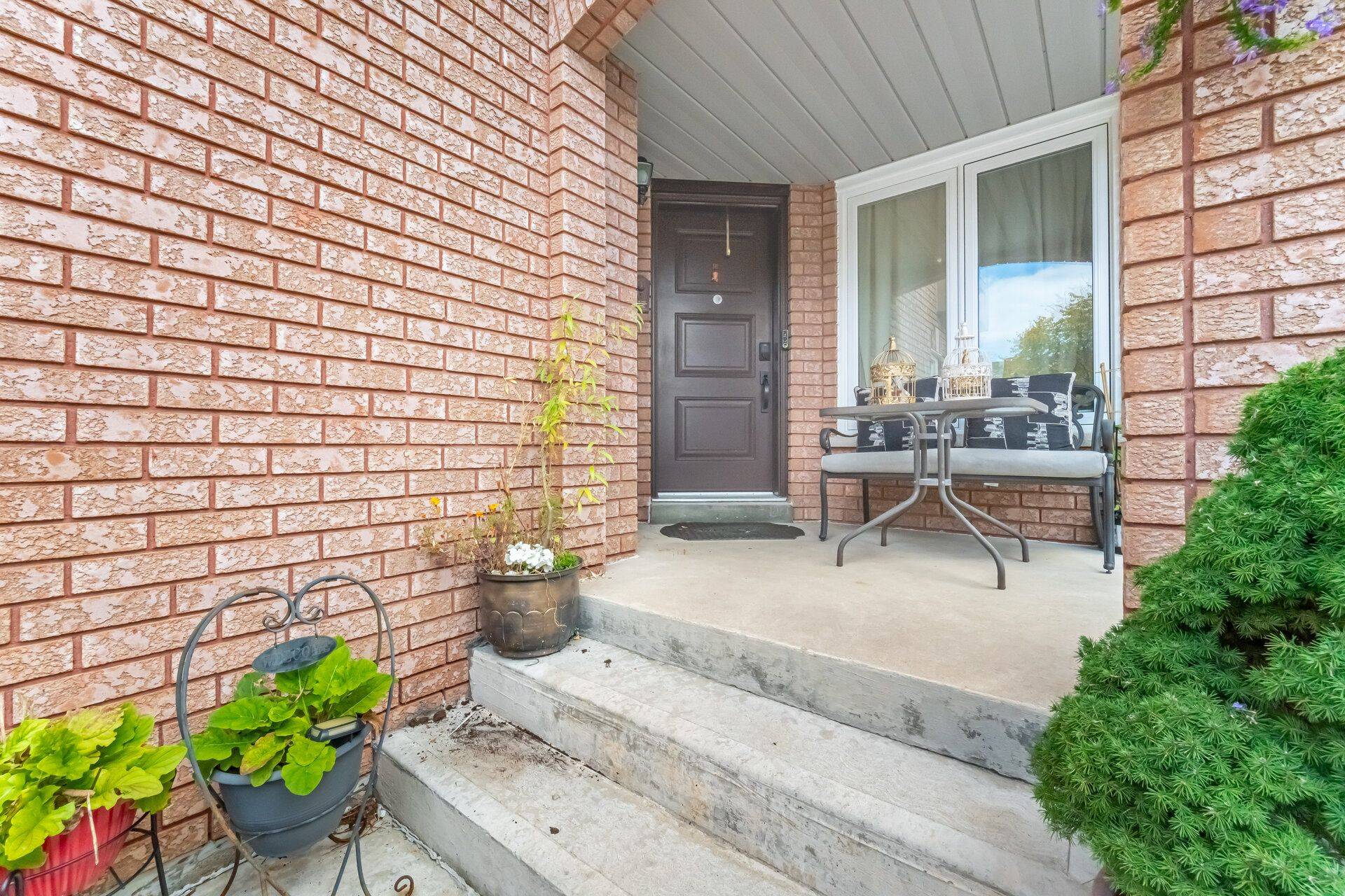 Brampton, ON L6R 1J9,52 Wildberry CRES