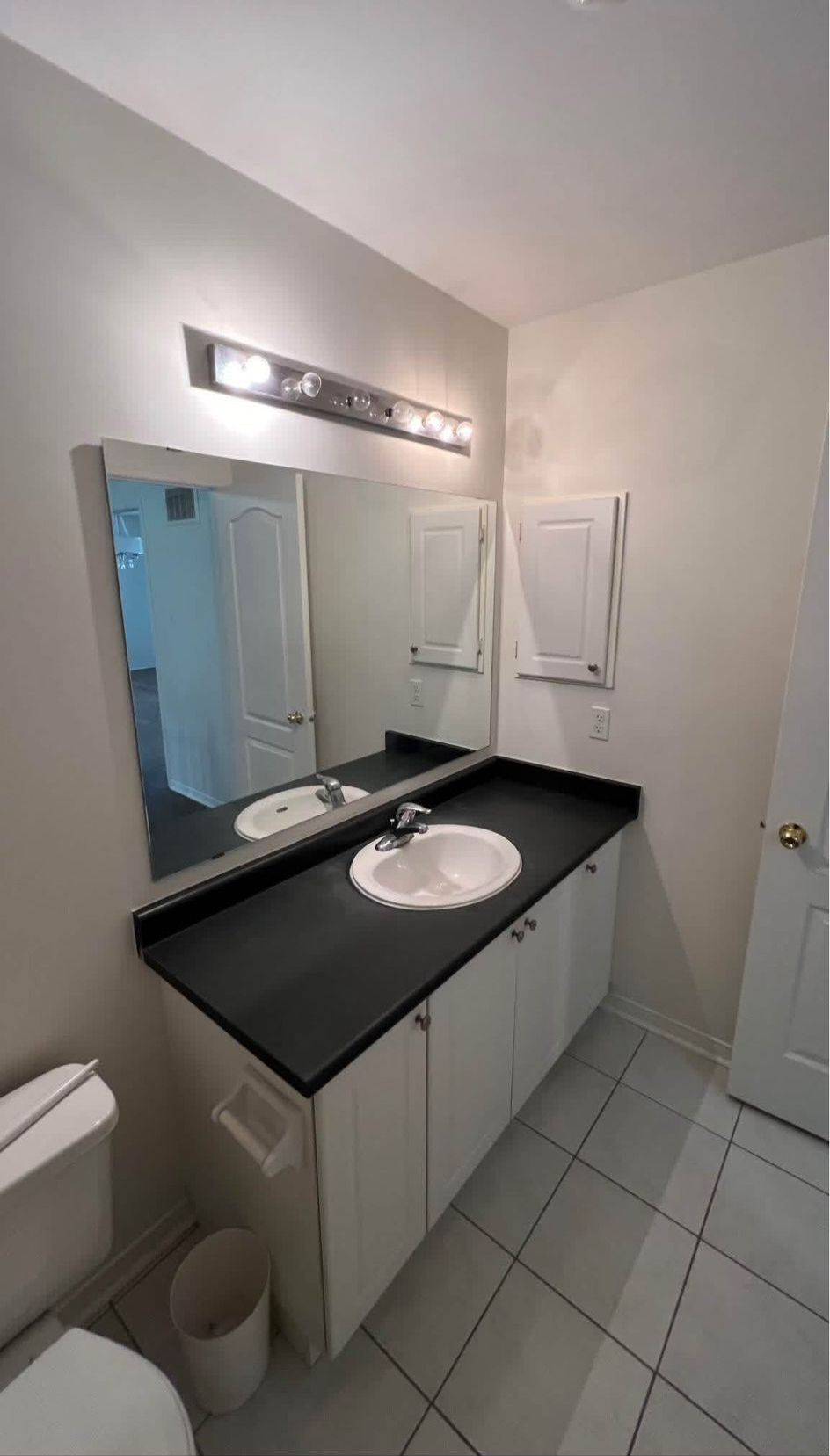 Brampton, ON L7A 3X6,97 Crown Victoria DR #Upper