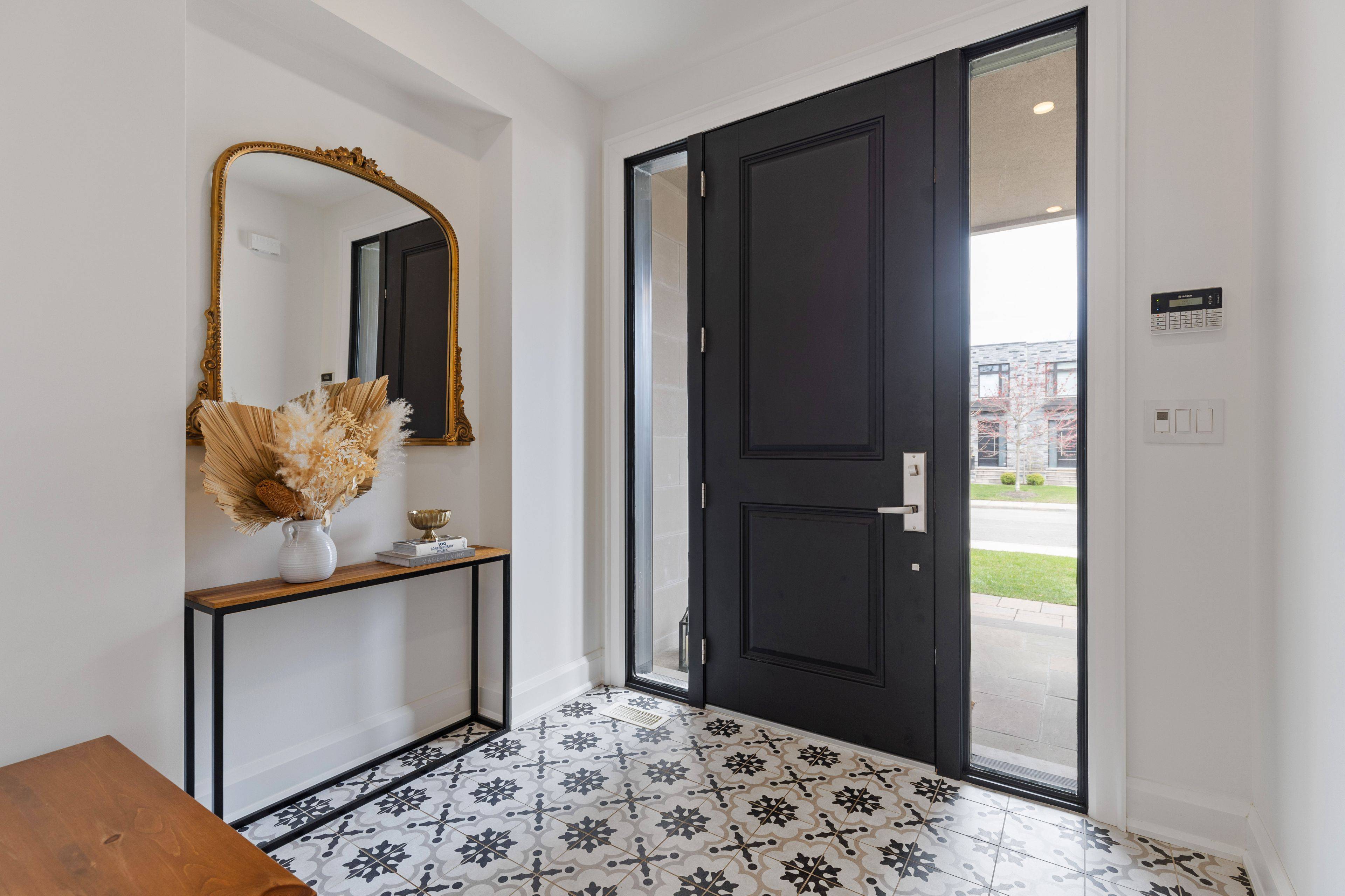 Mississauga, ON L5G 1M6,4 Iroquois AVE