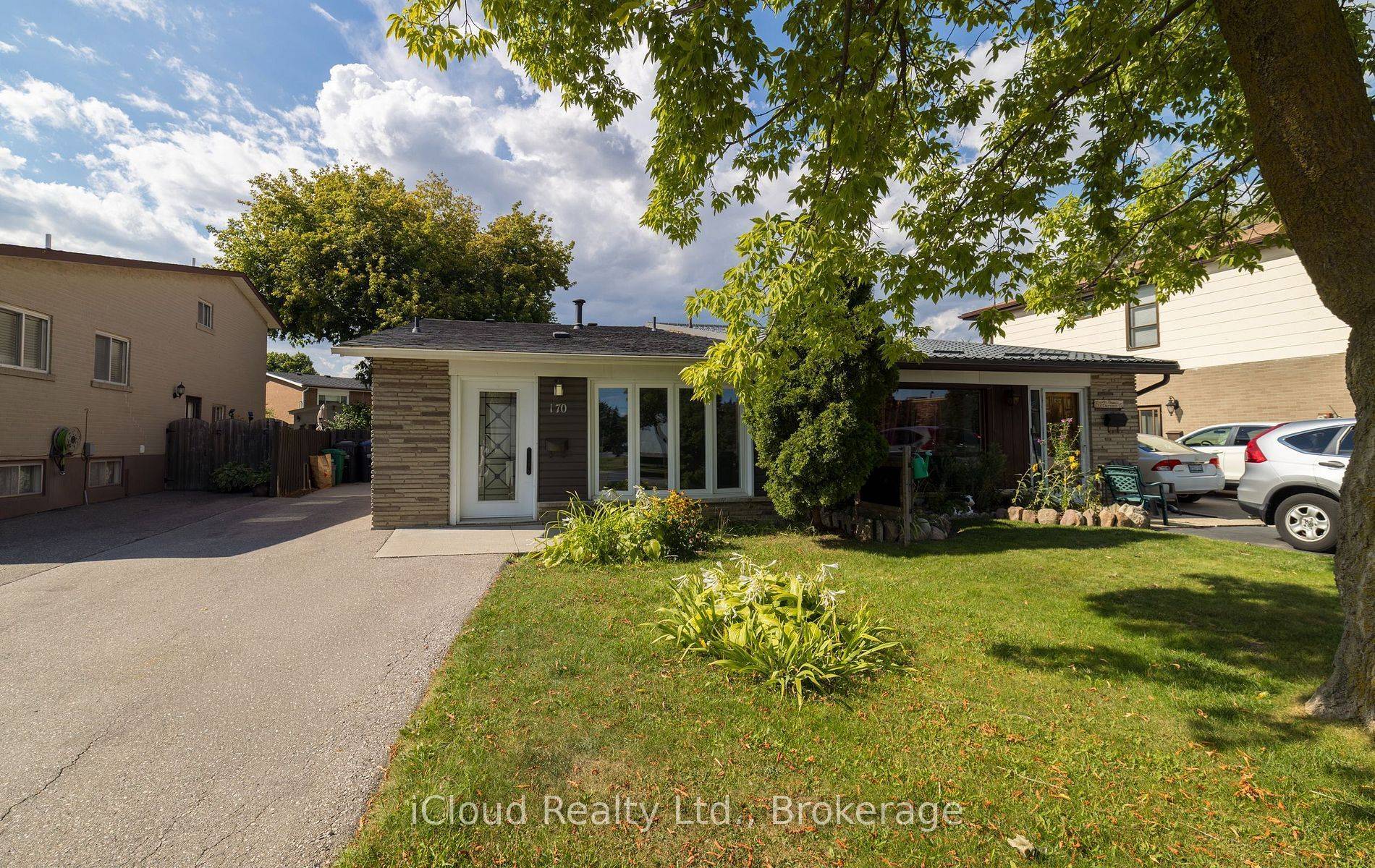 Brampton, ON L6W 1S9,170 Clarence ST