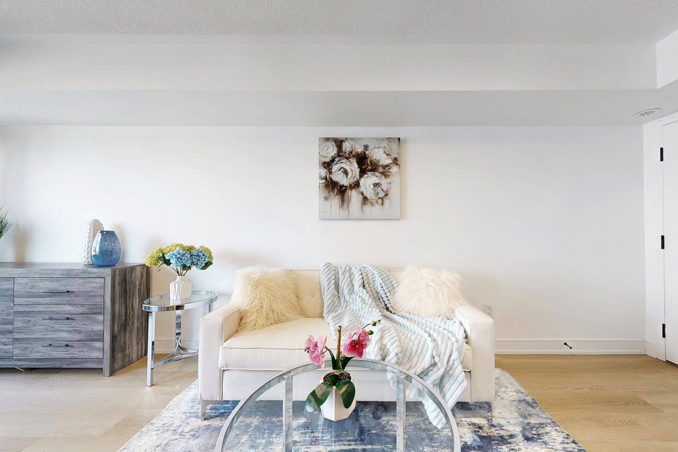 Toronto W09, ON M9R 4A6,138 Widdicombe Hill BLVD #710