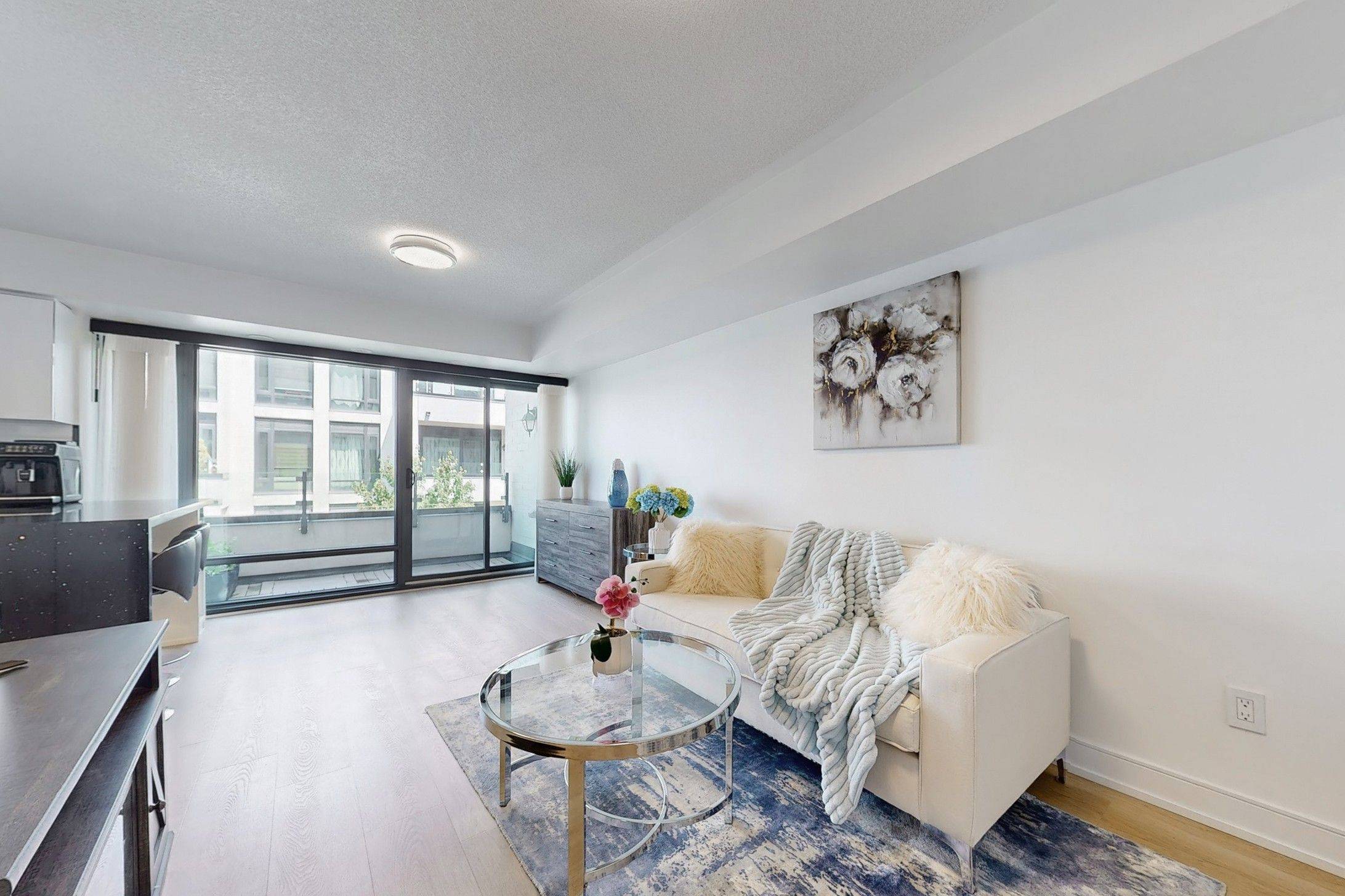 Toronto W09, ON M9R 4A6,138 Widdicombe Hill BLVD #710