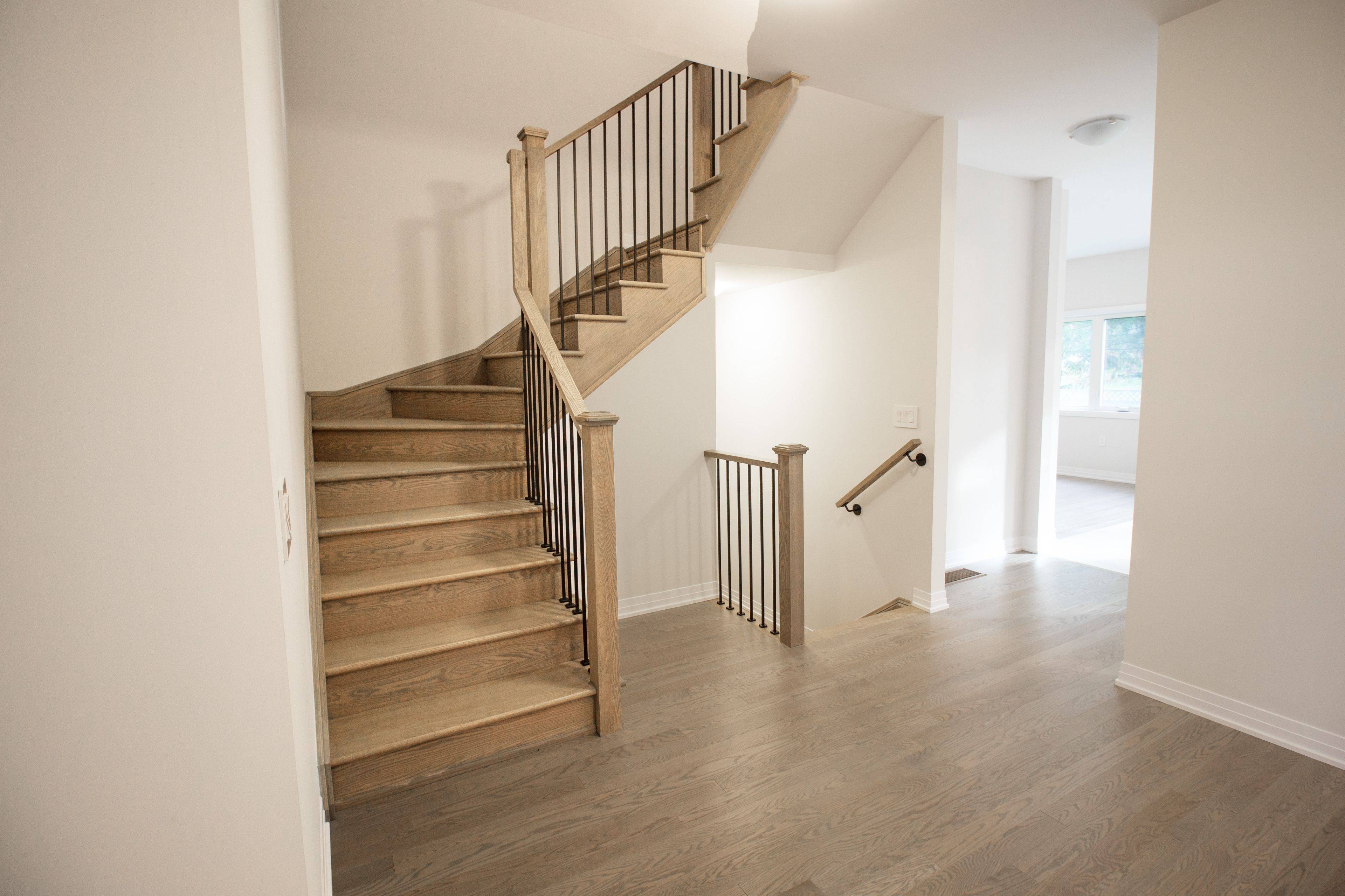 Wellington North, ON N0G 1A0,225 Dingman ST