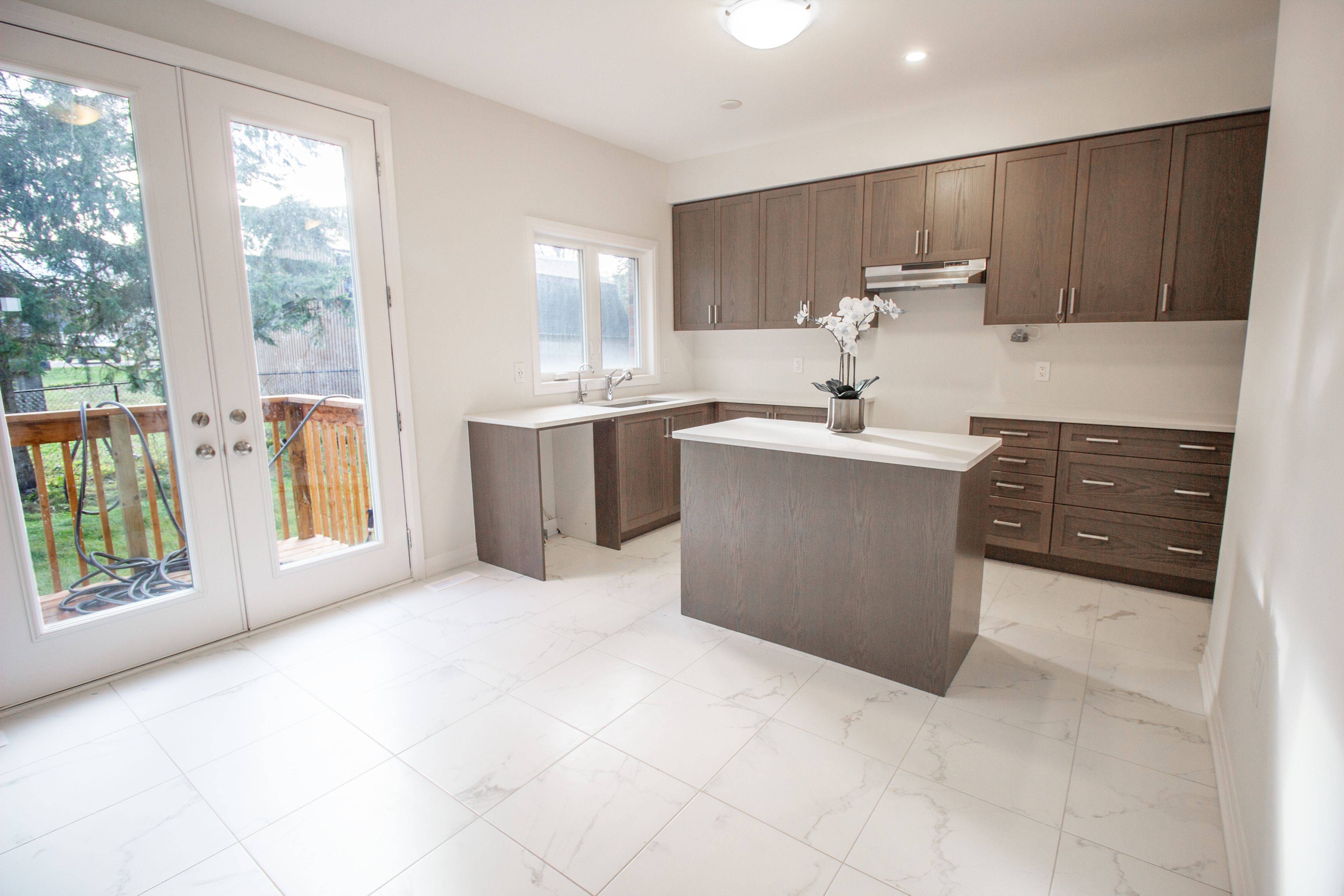 Wellington North, ON N0G 1A0,225 Dingman ST