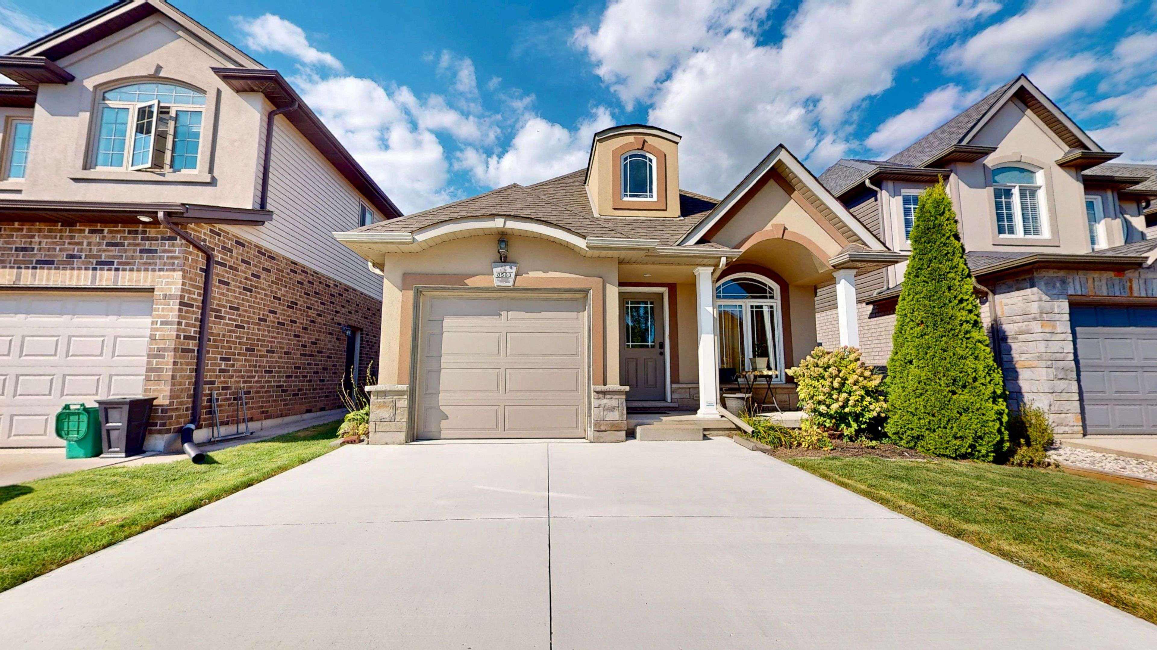 Niagara Falls, ON L2H 1H4,8583 Jennifer CRES N