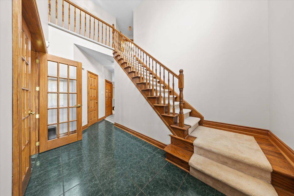 Kanata, ON K2M 2E8,67 Mattawa CRES