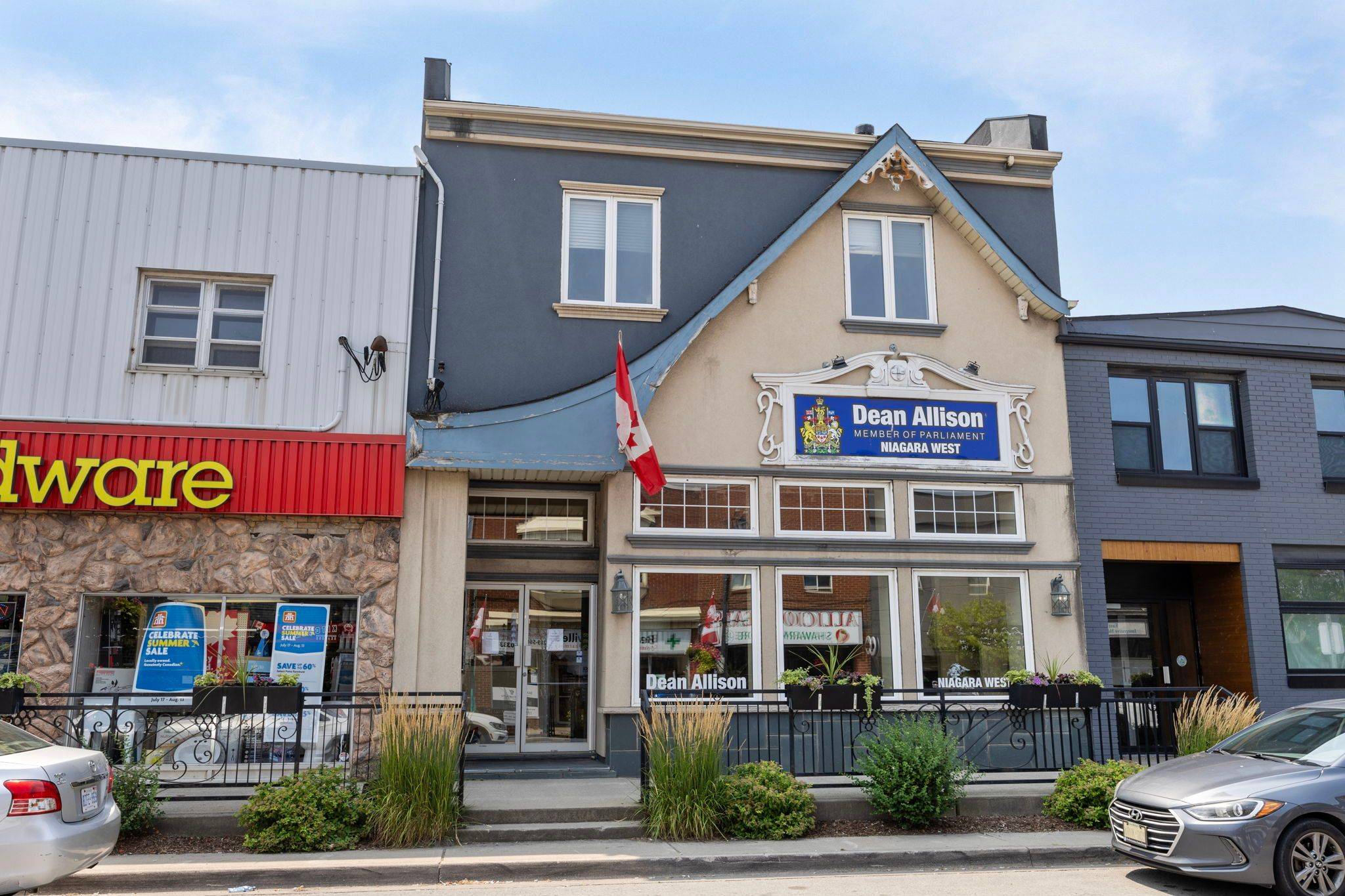 Lincoln, ON L3J 0R5,4994 King ST