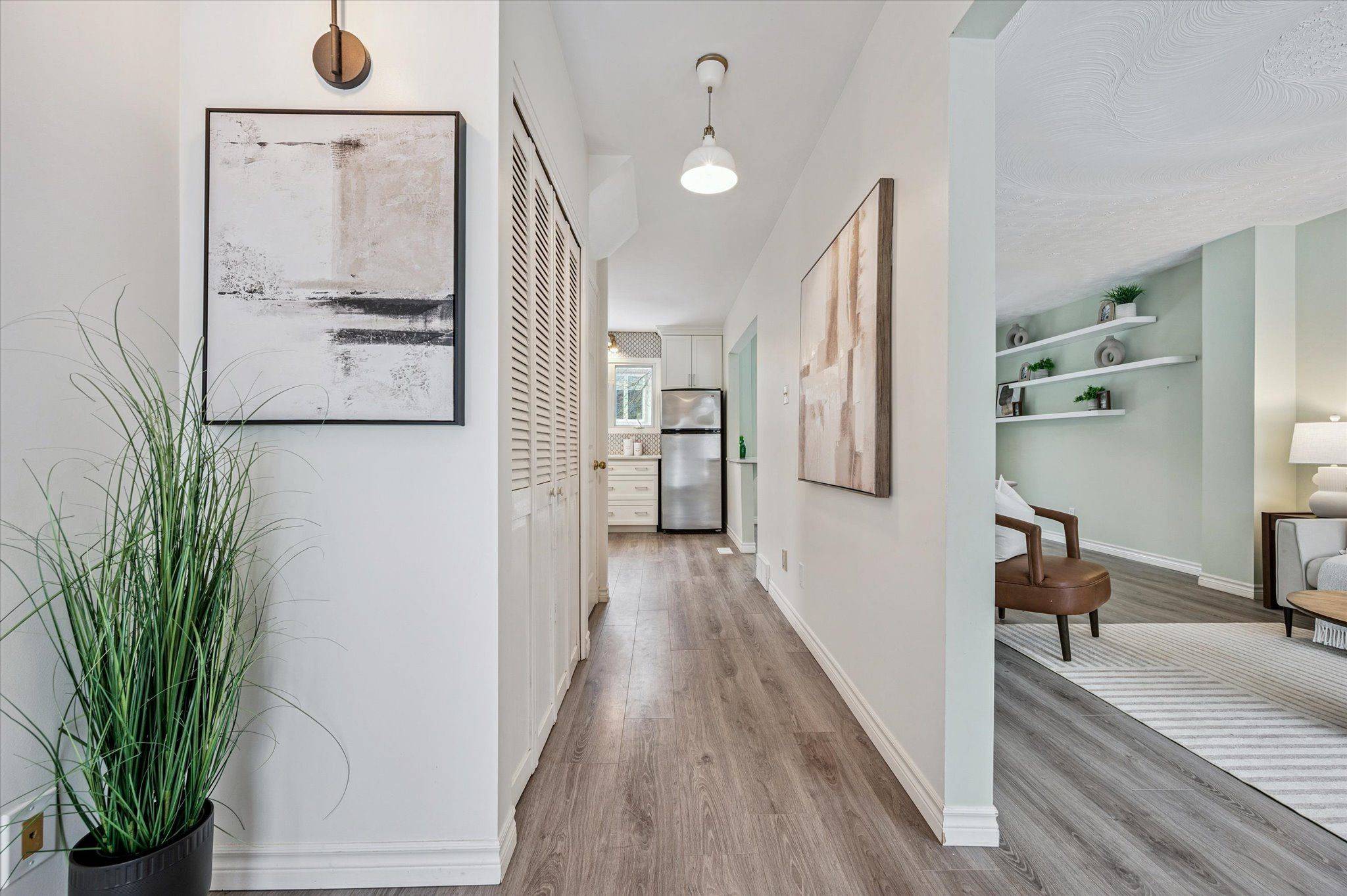 Waterloo, ON N2L 1B4,56 John ST W