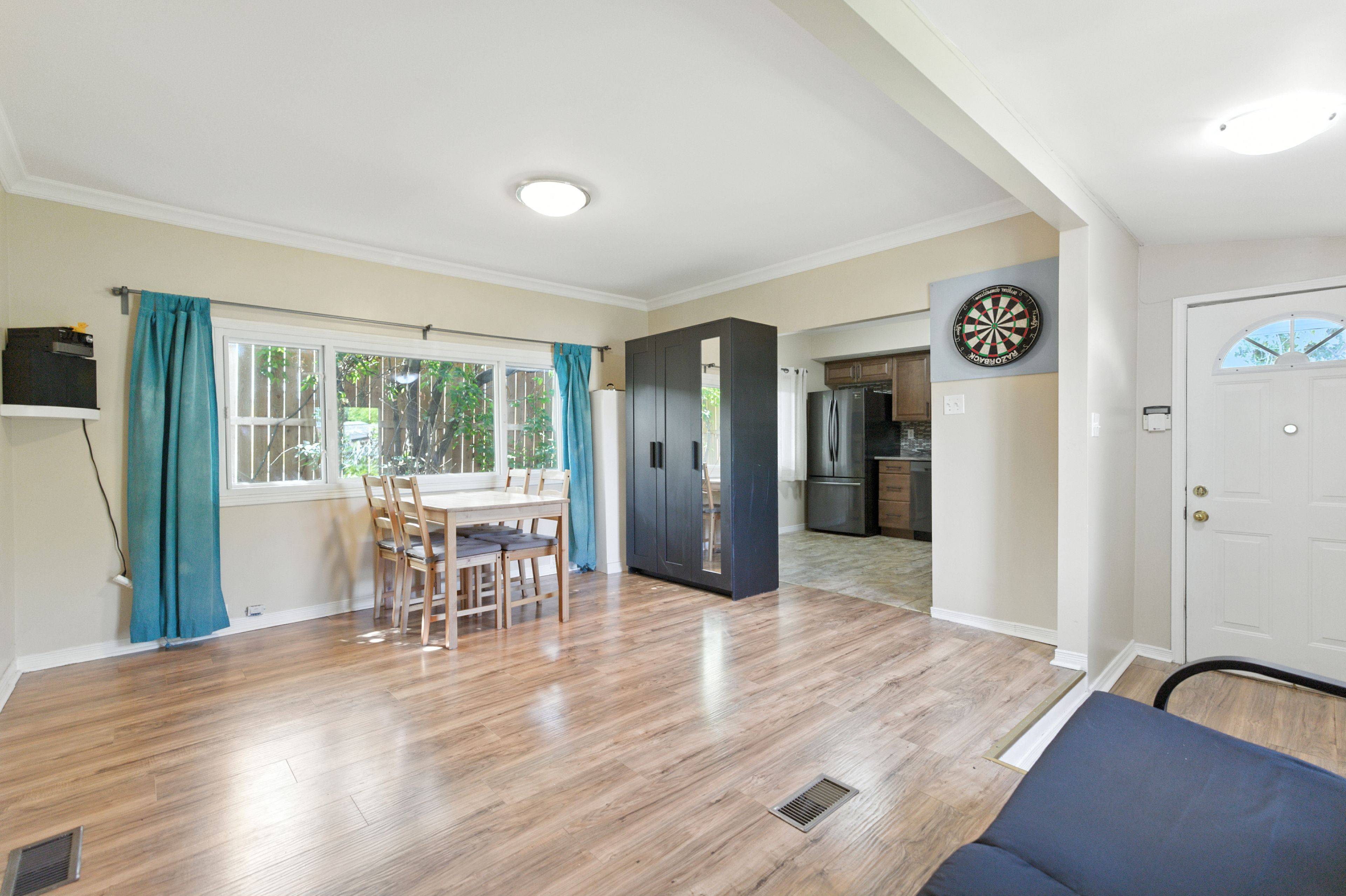 Bells Corners And South To Fallowfield, ON K2H 7S9,21 Bonner ST