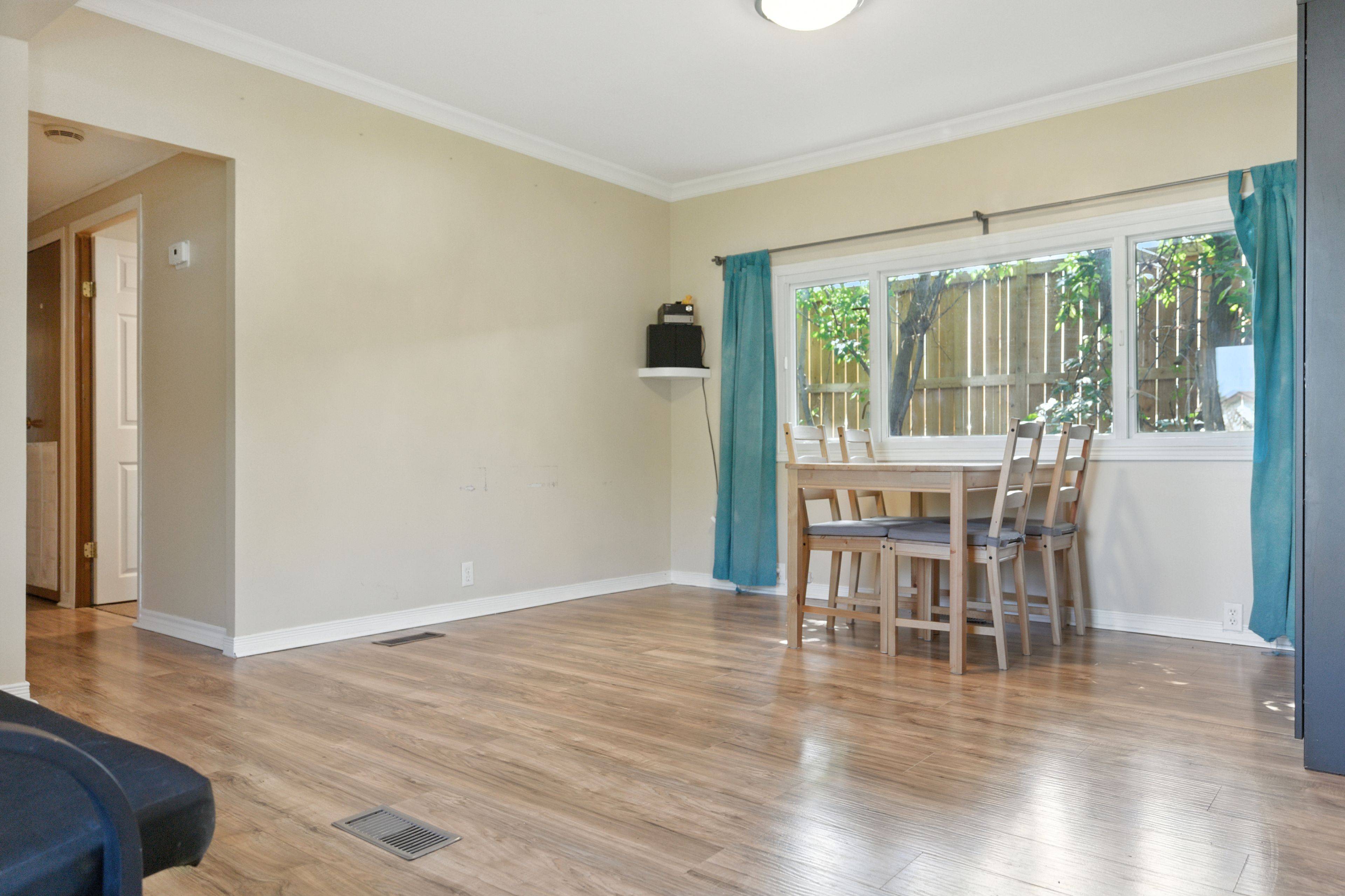 Bells Corners And South To Fallowfield, ON K2H 7S9,21 Bonner ST