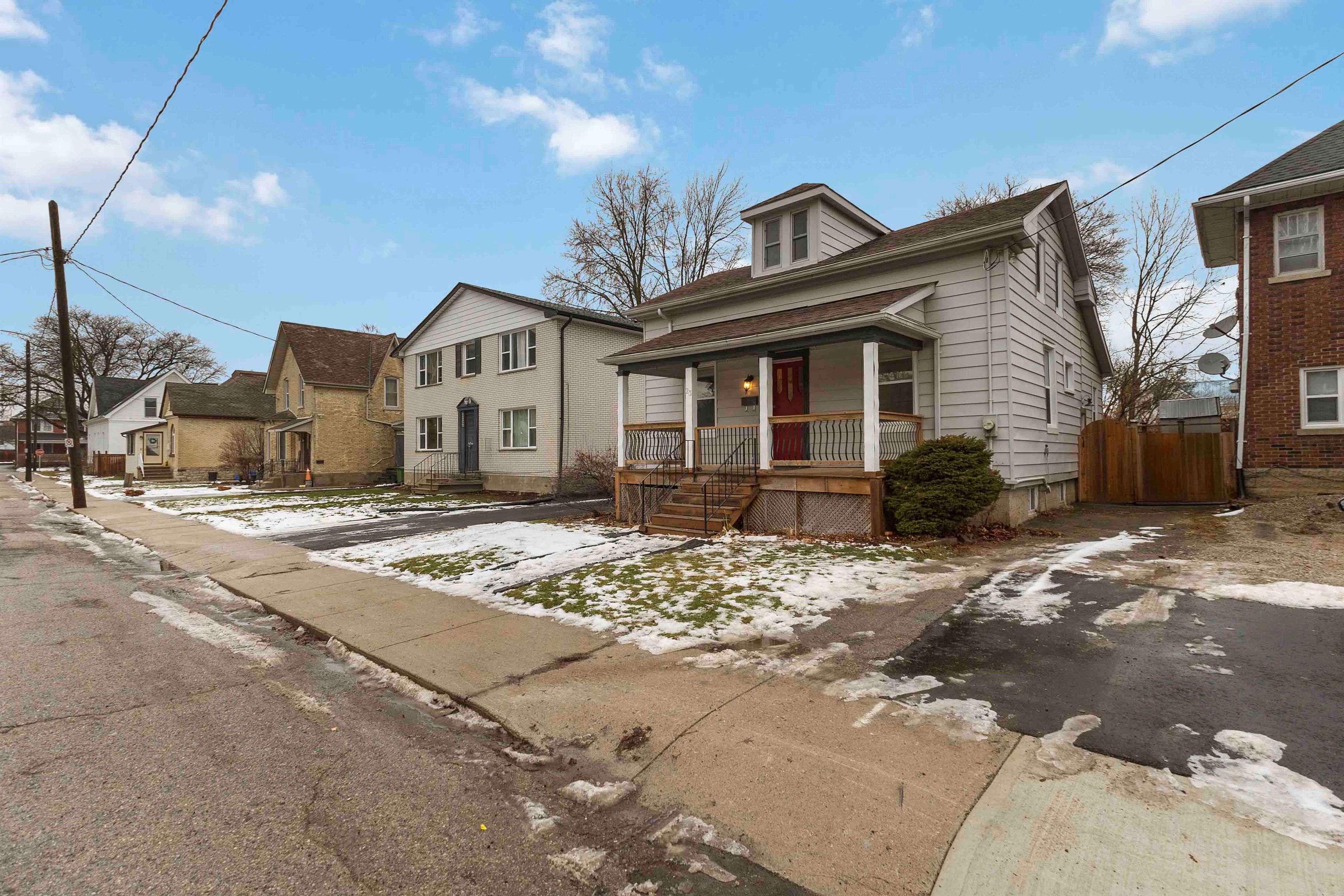 St. Thomas, ON N5R 2T6,23 Mitchell ST