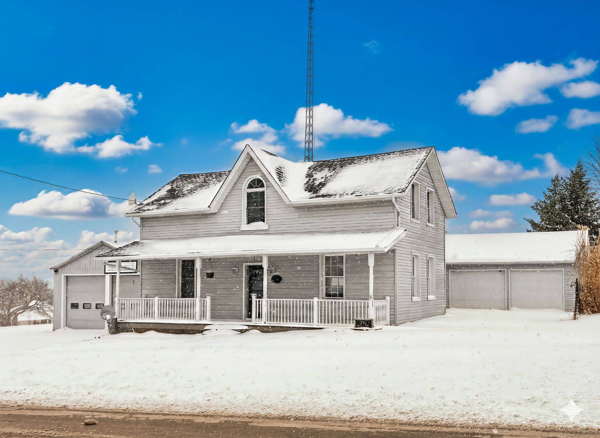 Mapleton, ON N0G 1P0,76 Main ST E