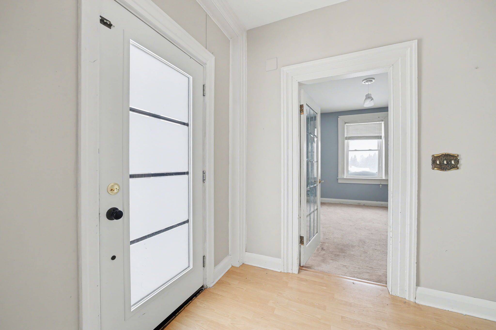 Mapleton, ON N0G 1P0,76 Main ST E