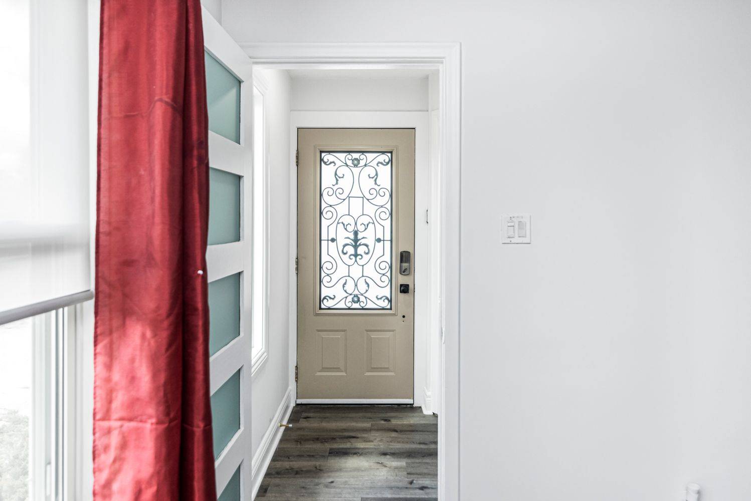 Niagara Falls, ON L2E 5Y9,6385 Crawford ST