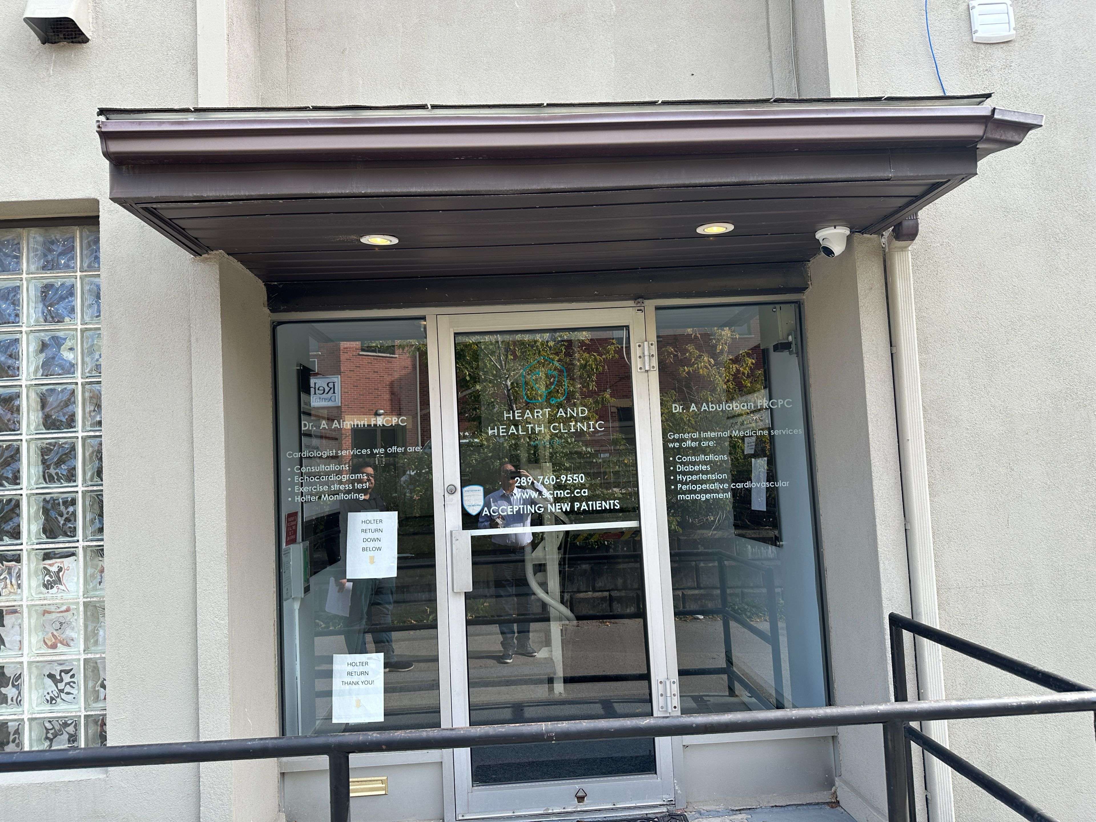 Hamilton, ON L8G 1K2,70 King ST E #M07