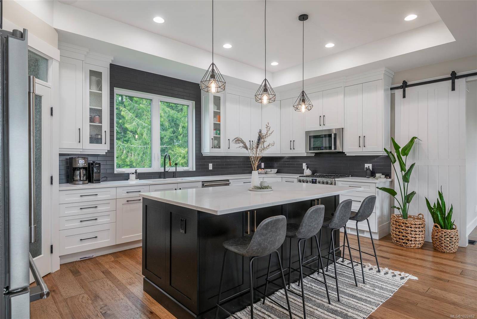 Port Alberni, BC V9Y 8Z7,10407 Marina Vista Dr