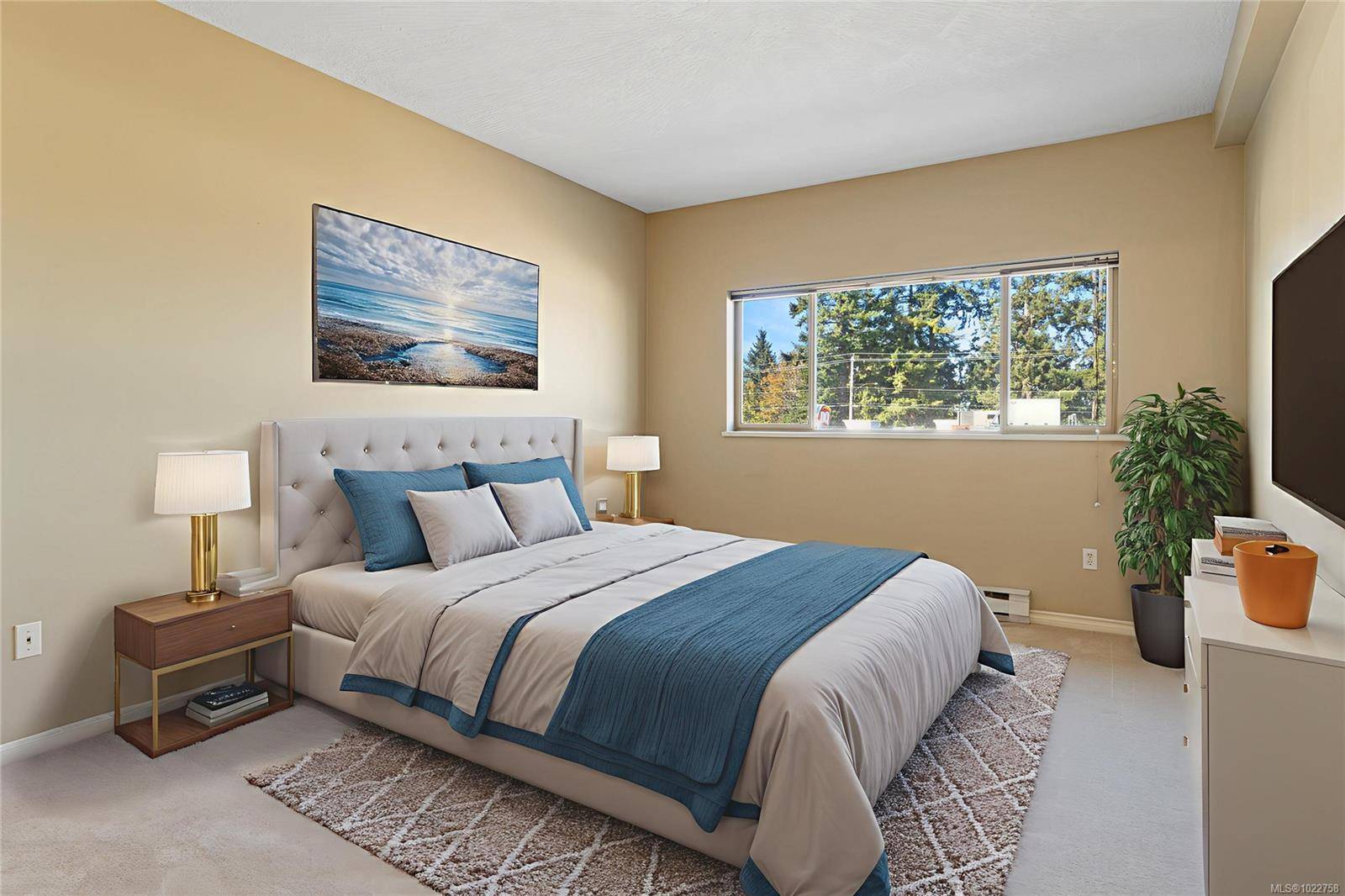 Parksville, BC V9P 2H6,125 McCarter St #207