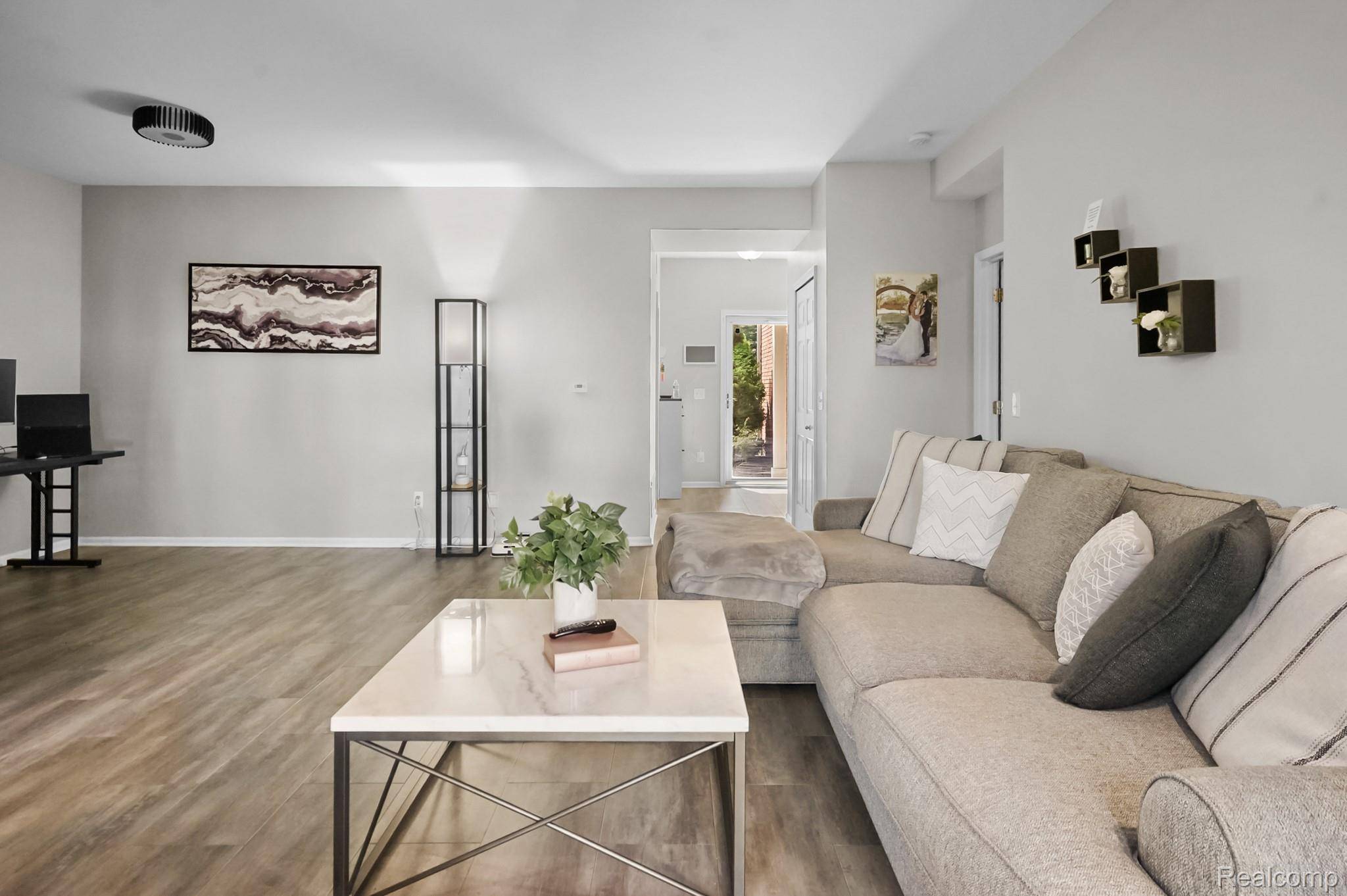 Shelby Twp, MI 48316,1985 Monarch DR #7