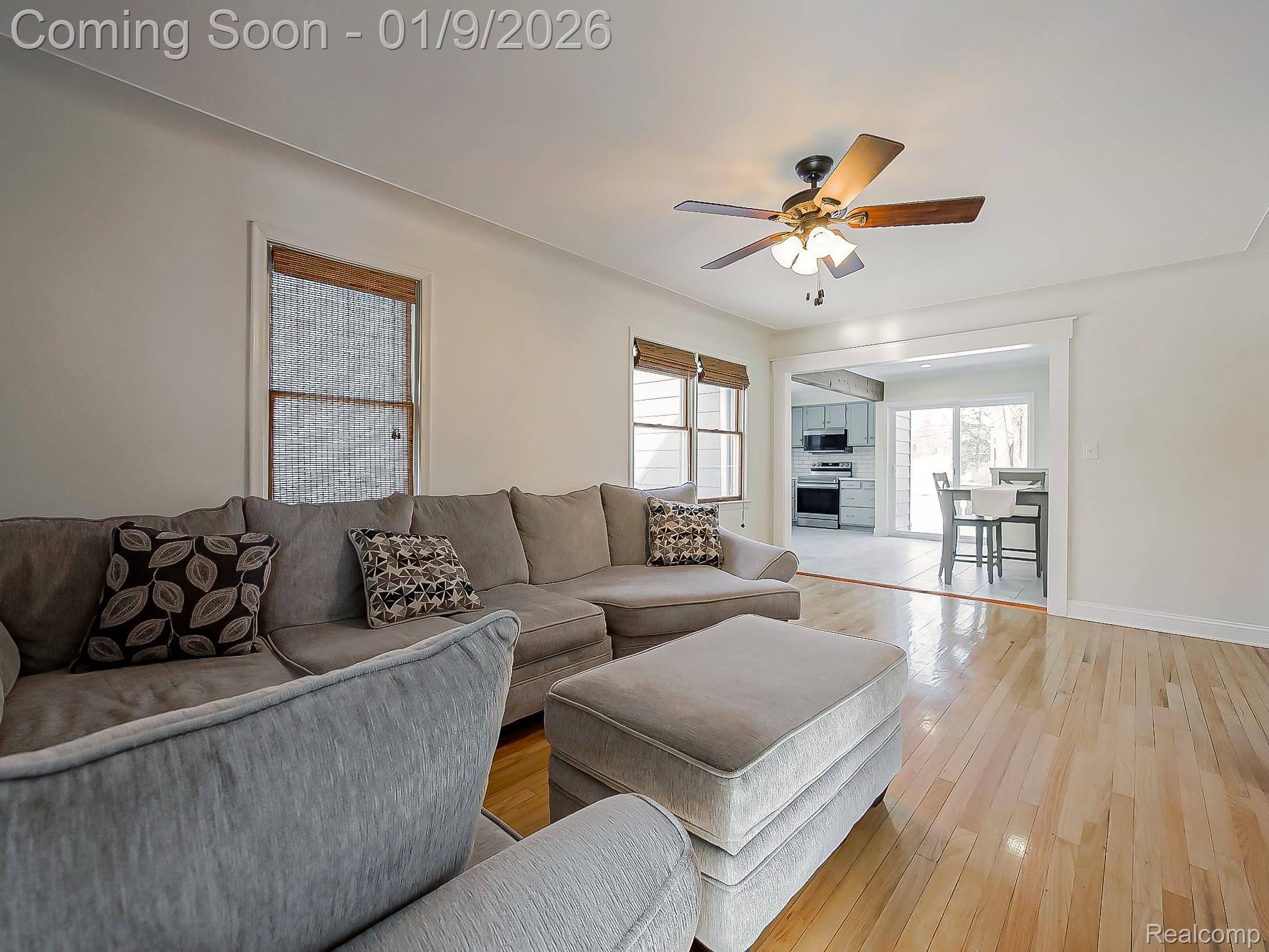 Clawson, MI 48017,124 Leroy AVE