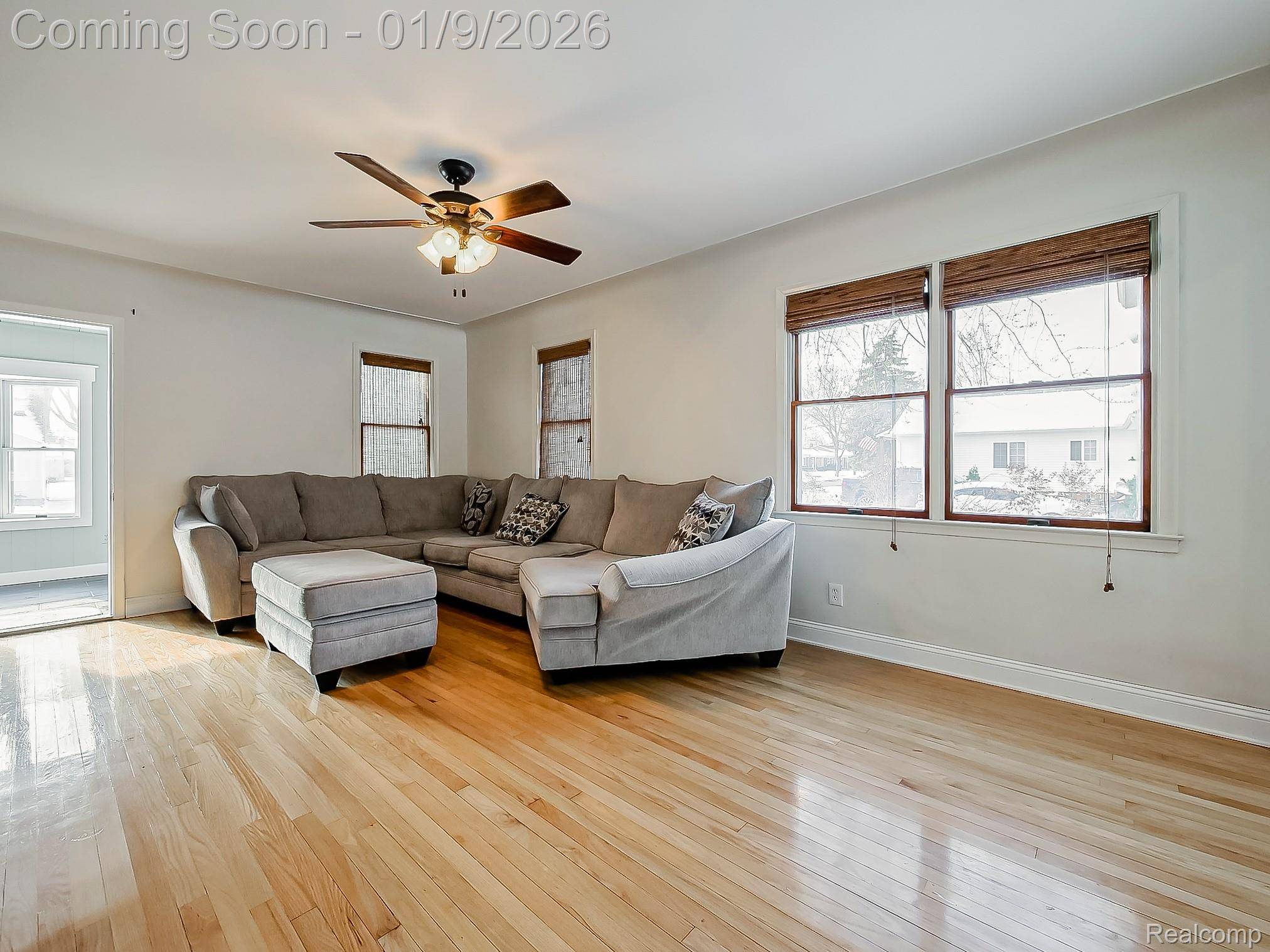 Clawson, MI 48017,124 Leroy AVE